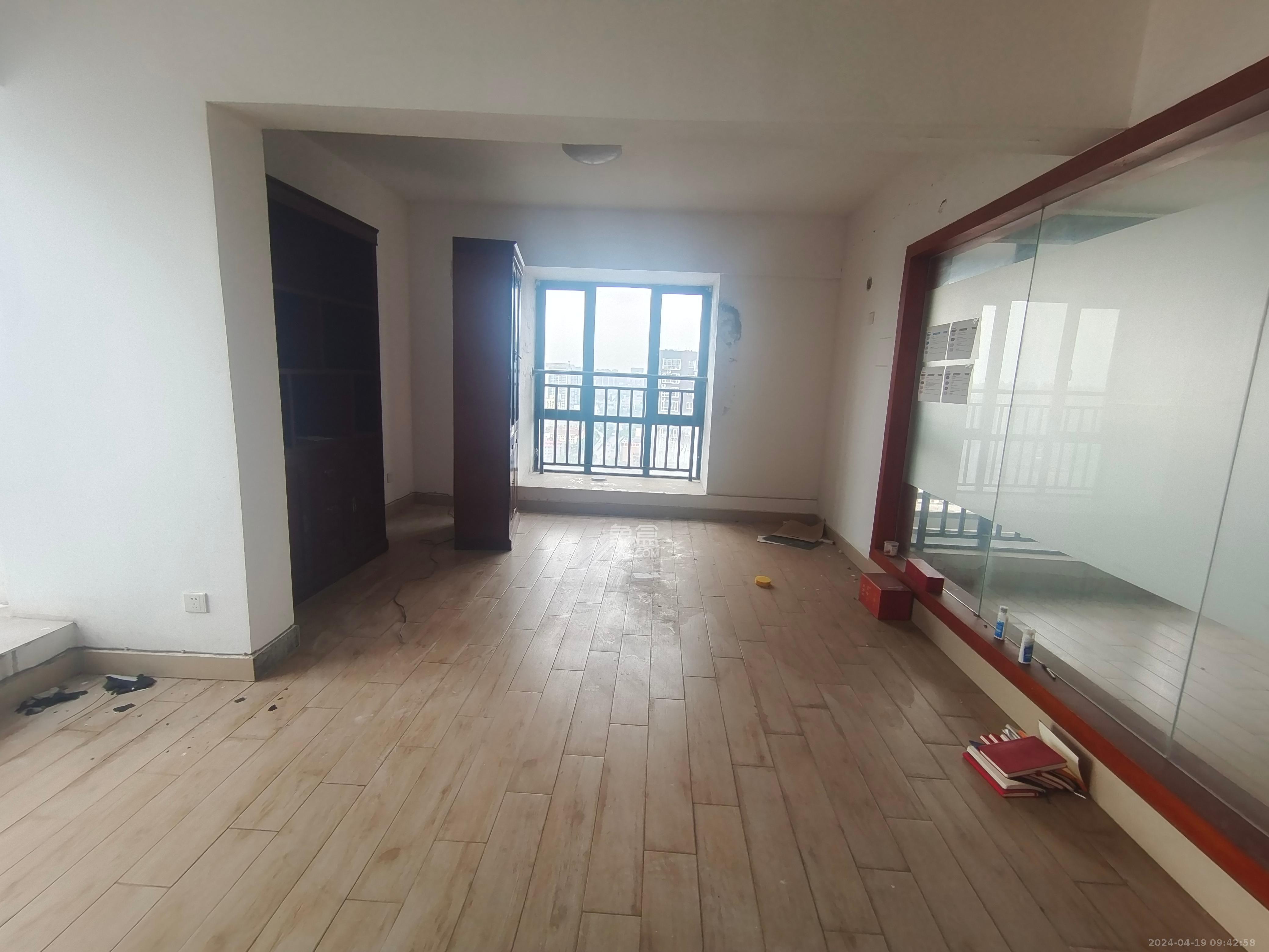 云鼎公馆  1室1厅1卫   1450.00元/月室内图
