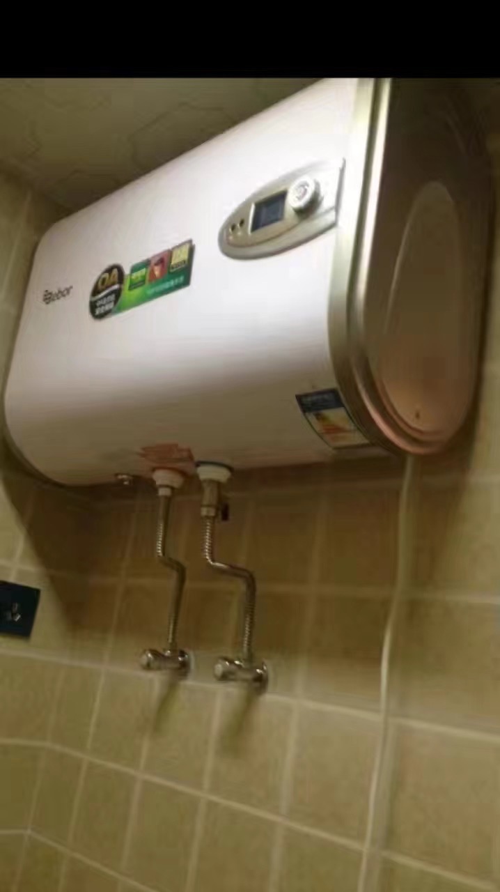 五洲富隆中心 1室1厅1卫 1000.00元/月 五洲富隆中心 1室1厅1卫 1000.00元/月室内图