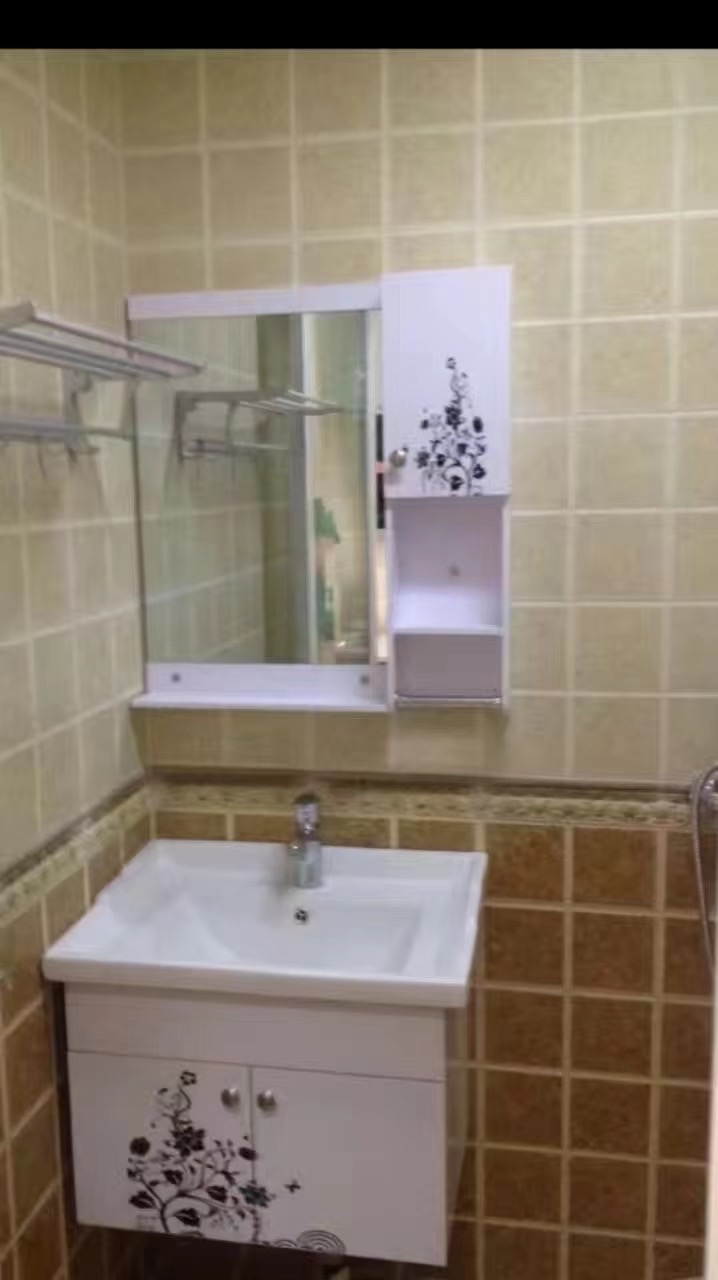 五洲富隆中心 1室1厅1卫 1000.00元/月 五洲富隆中心 1室1厅1卫 1000.00元/月室内图