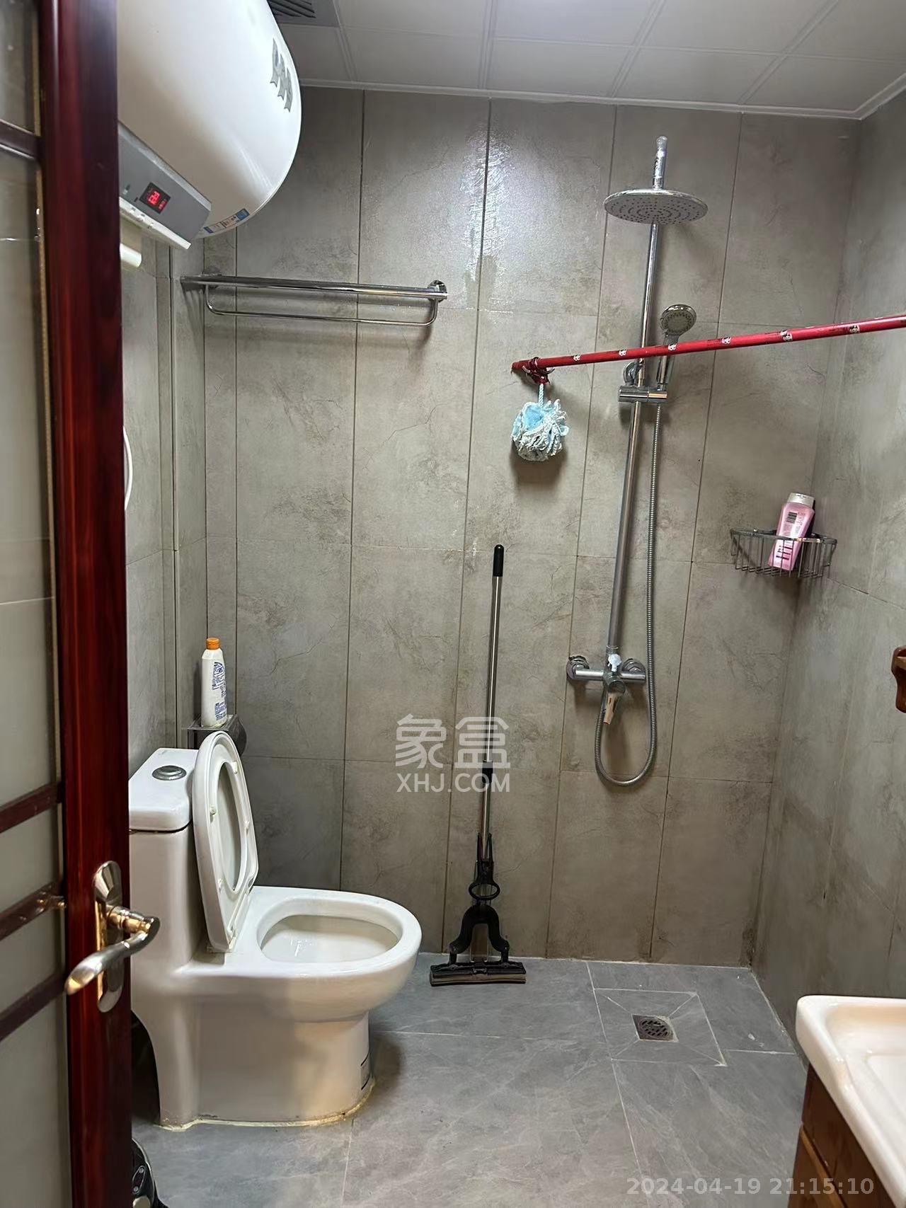 江岸丽都（江与城）  1室0厅1卫   2800.00元/月室内图