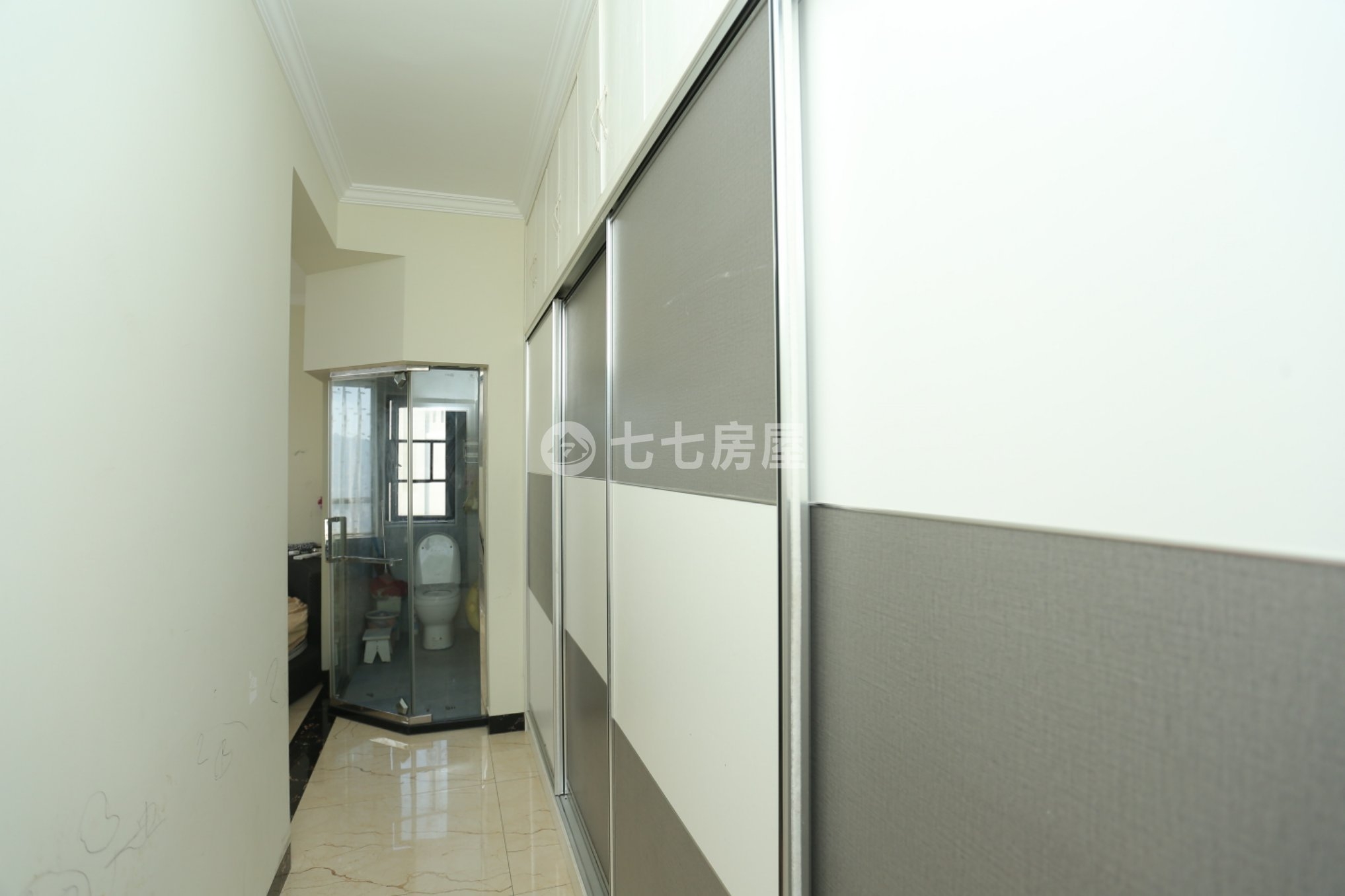 橙子798  3室2厅2卫   88.00万室内图