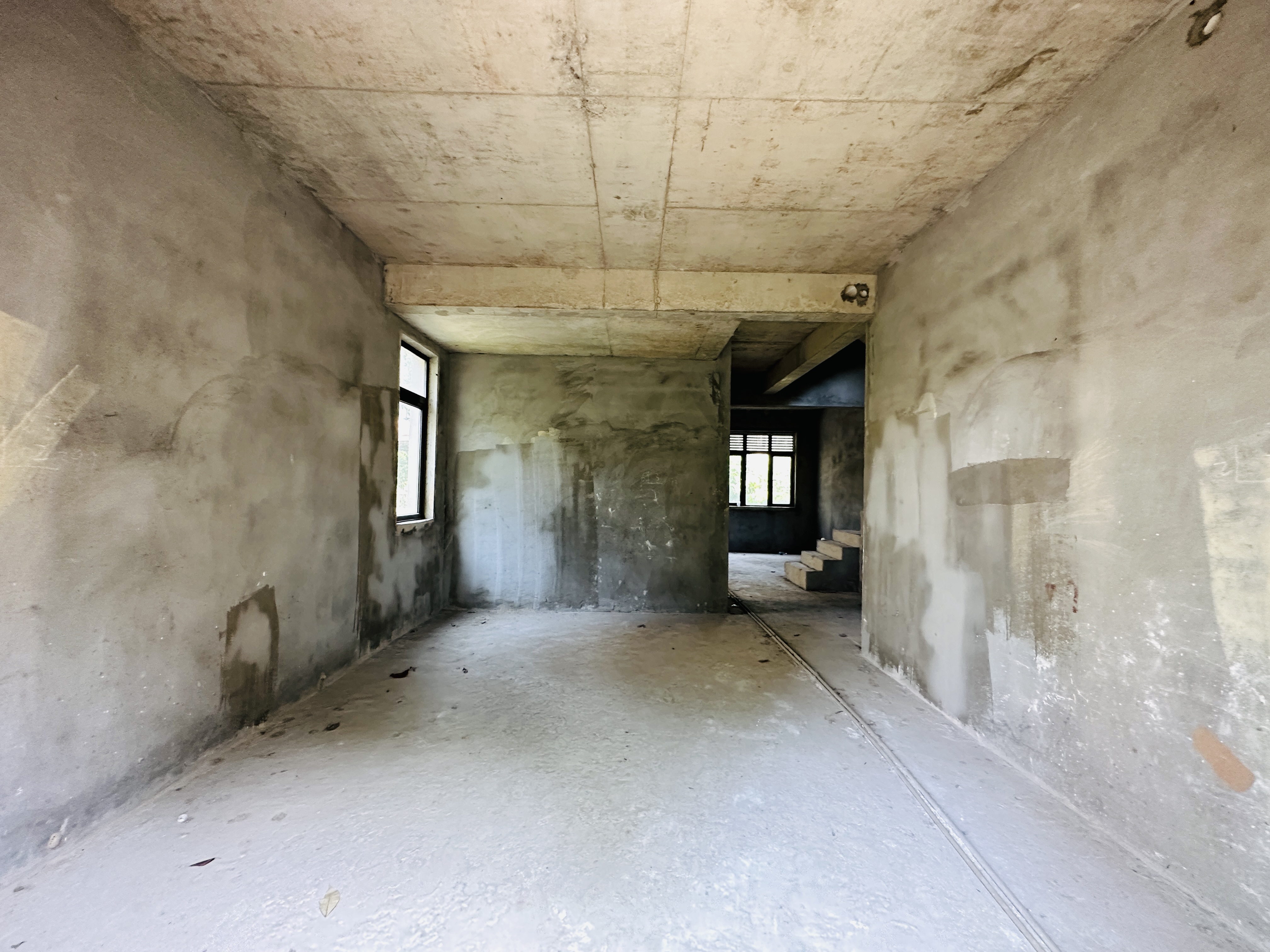 恒大美丽沙悦澜府 5室3厅4卫 1799.0万 恒大美丽沙悦澜府 5室3厅4卫 1799.0万客厅