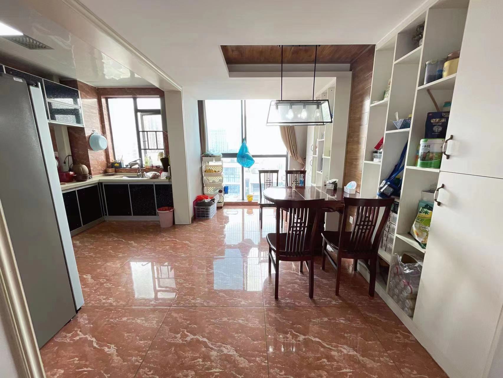 庐山春天早安华晨 3室2厅2卫 73.8万 庐山春天早安华晨 3室2厅2卫 73.8万室内图