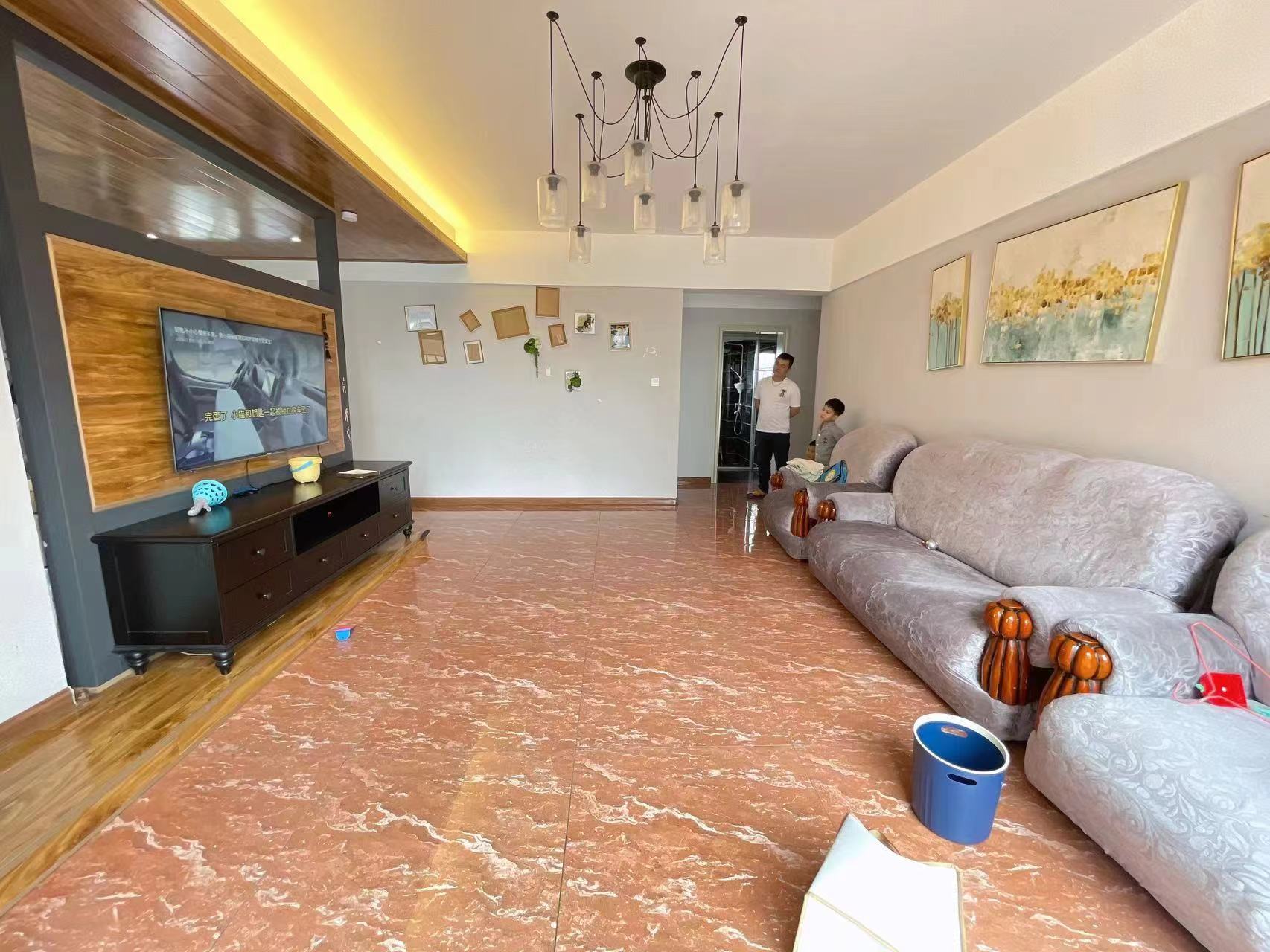 庐山春天早安华晨 3室2厅2卫 73.8万 庐山春天早安华晨 3室2厅2卫 73.8万室内图