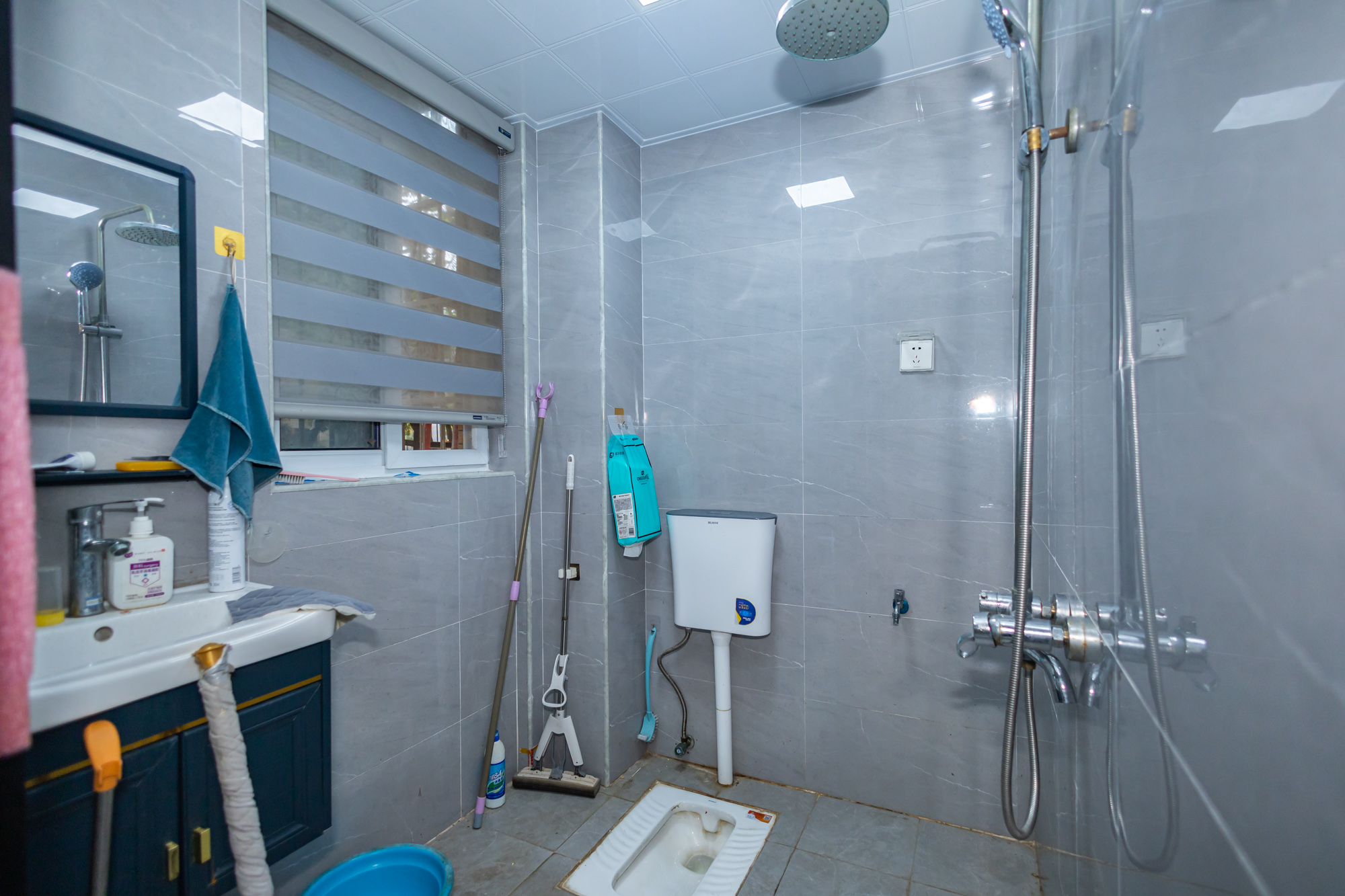 楚天世纪城西苑  3室2厅1卫    71.8万 楚天世纪城西苑  3室2厅1卫    71.8万卫生间