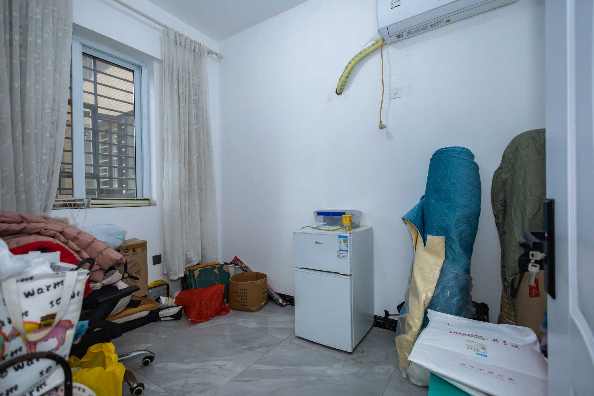 楚天世纪城西苑  3室2厅1卫    71.8万 楚天世纪城西苑  3室2厅1卫    71.8万卧室