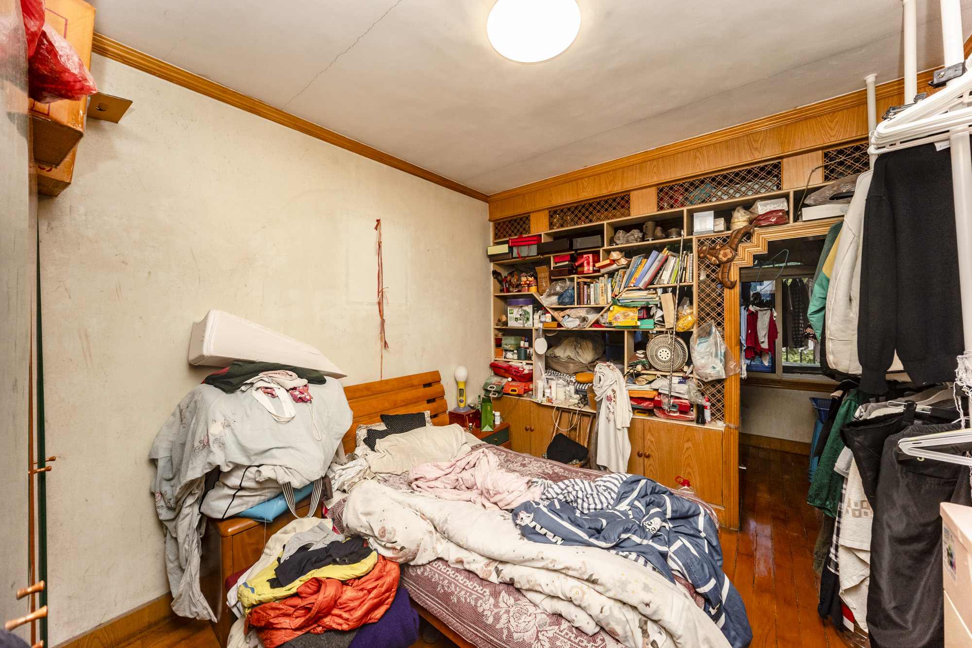 东瓜山三村(东电社区) 2室2厅1卫 40.0万 东瓜山三村(东电社区) 2室2厅1卫 40.0万卧室