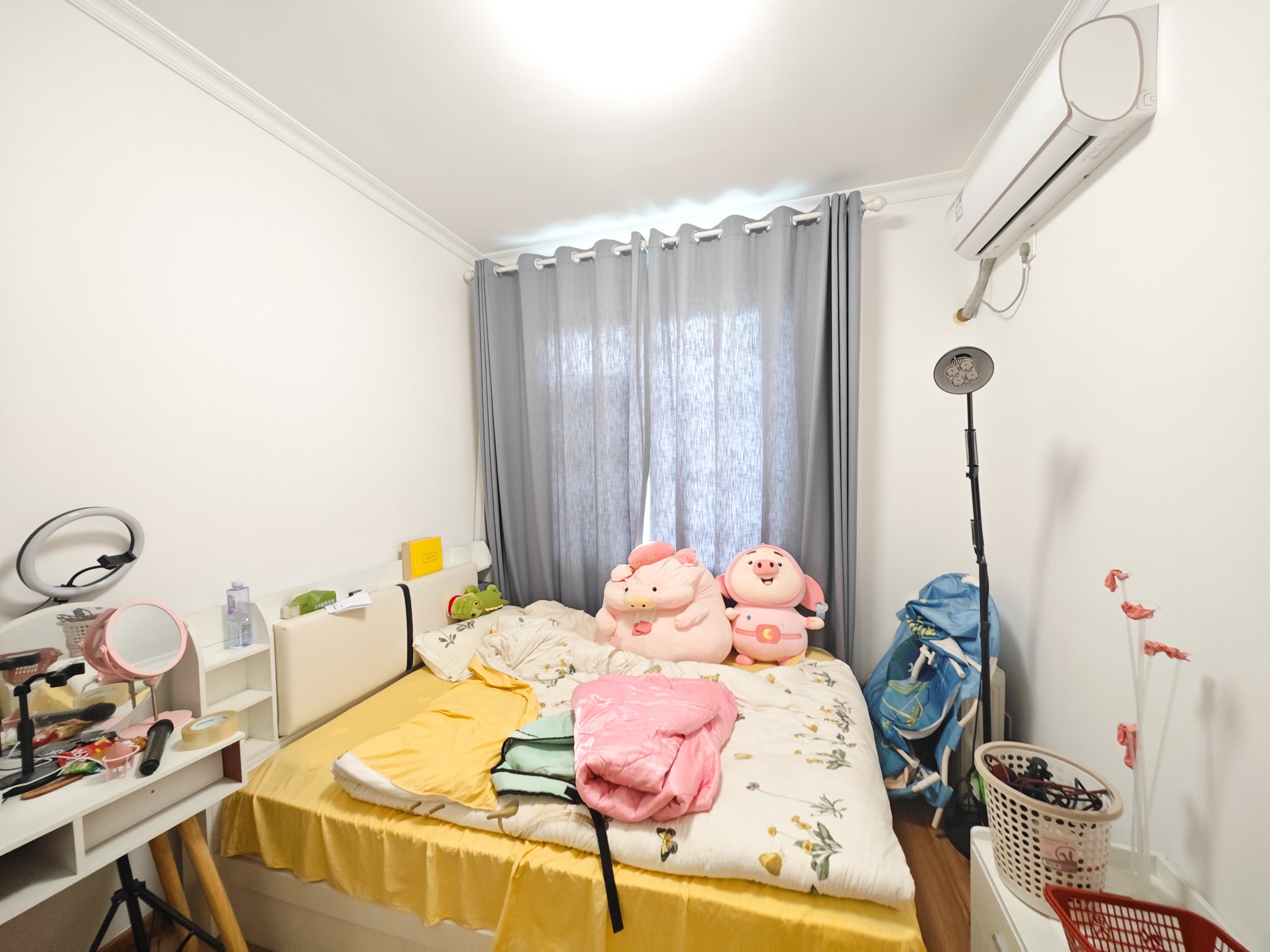 湘核新家园  3室2厅2卫   112.00万卧室
