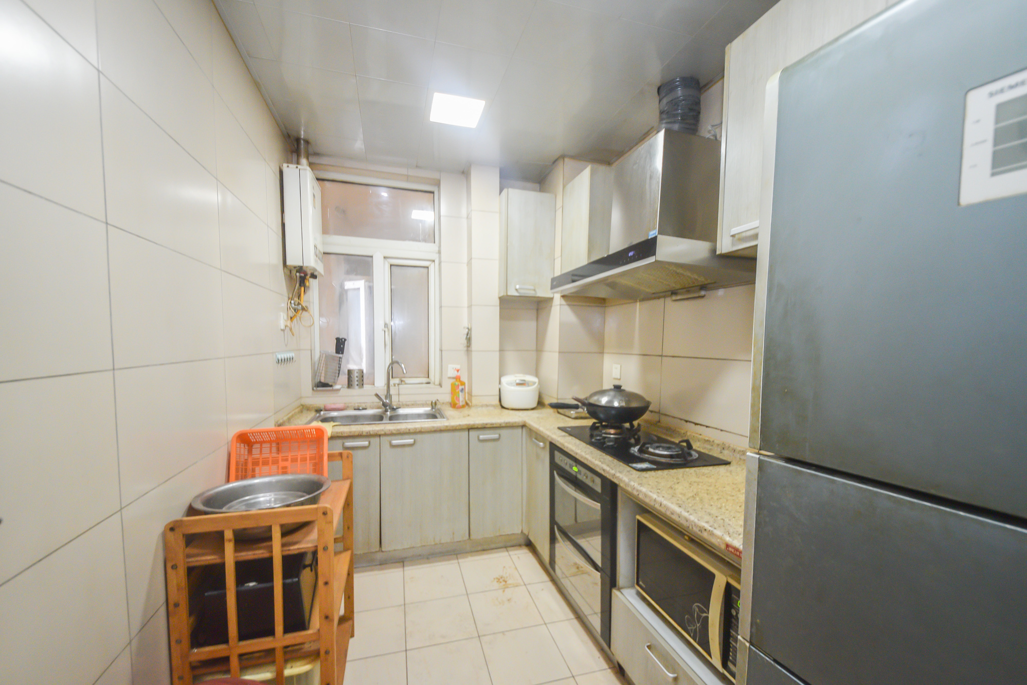 宏泽佳园  3室1厅1卫    120.0万厨房