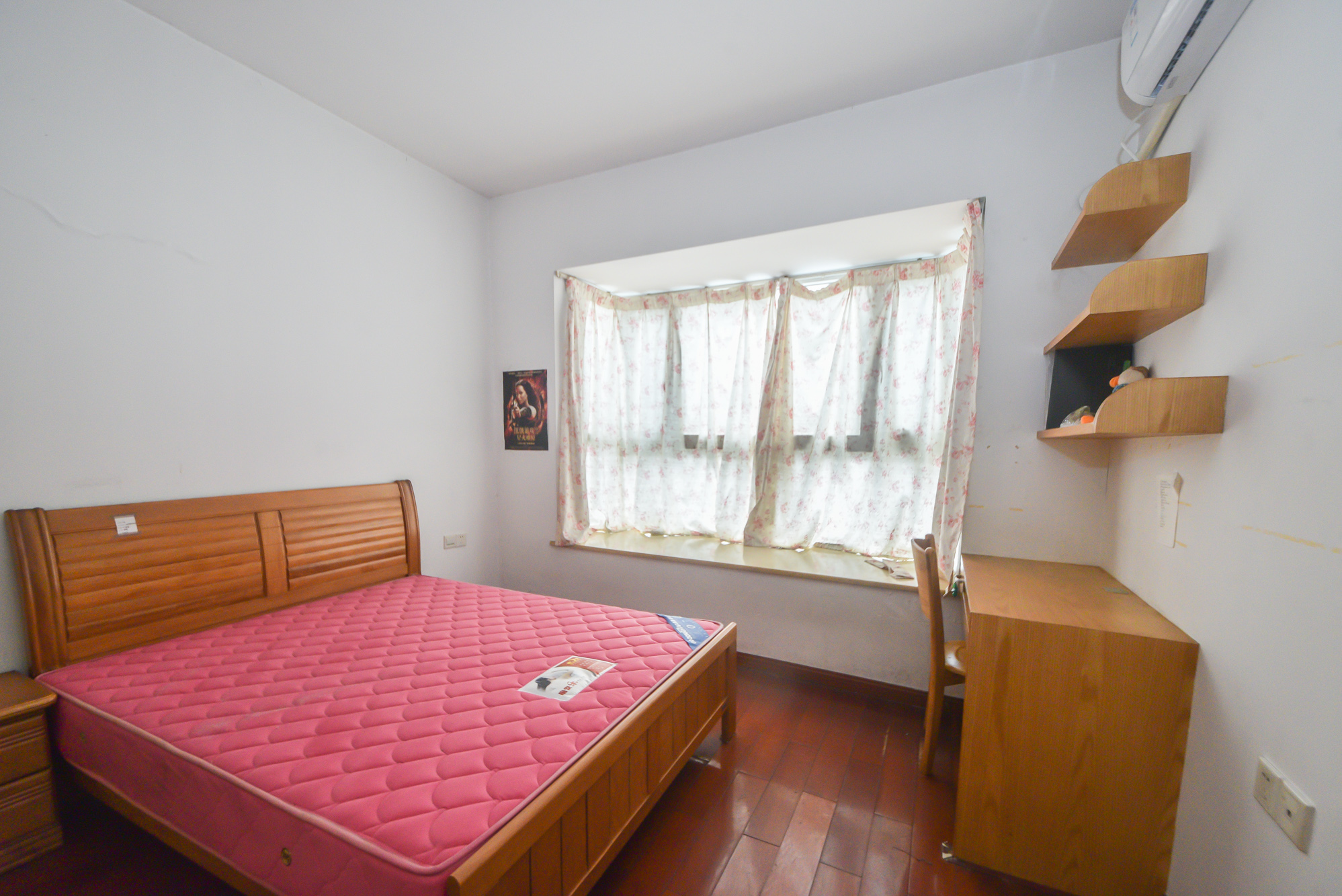 宏泽佳园 3室1厅1卫 120.0万 宏泽佳园 3室1厅1卫 120.0万卧室