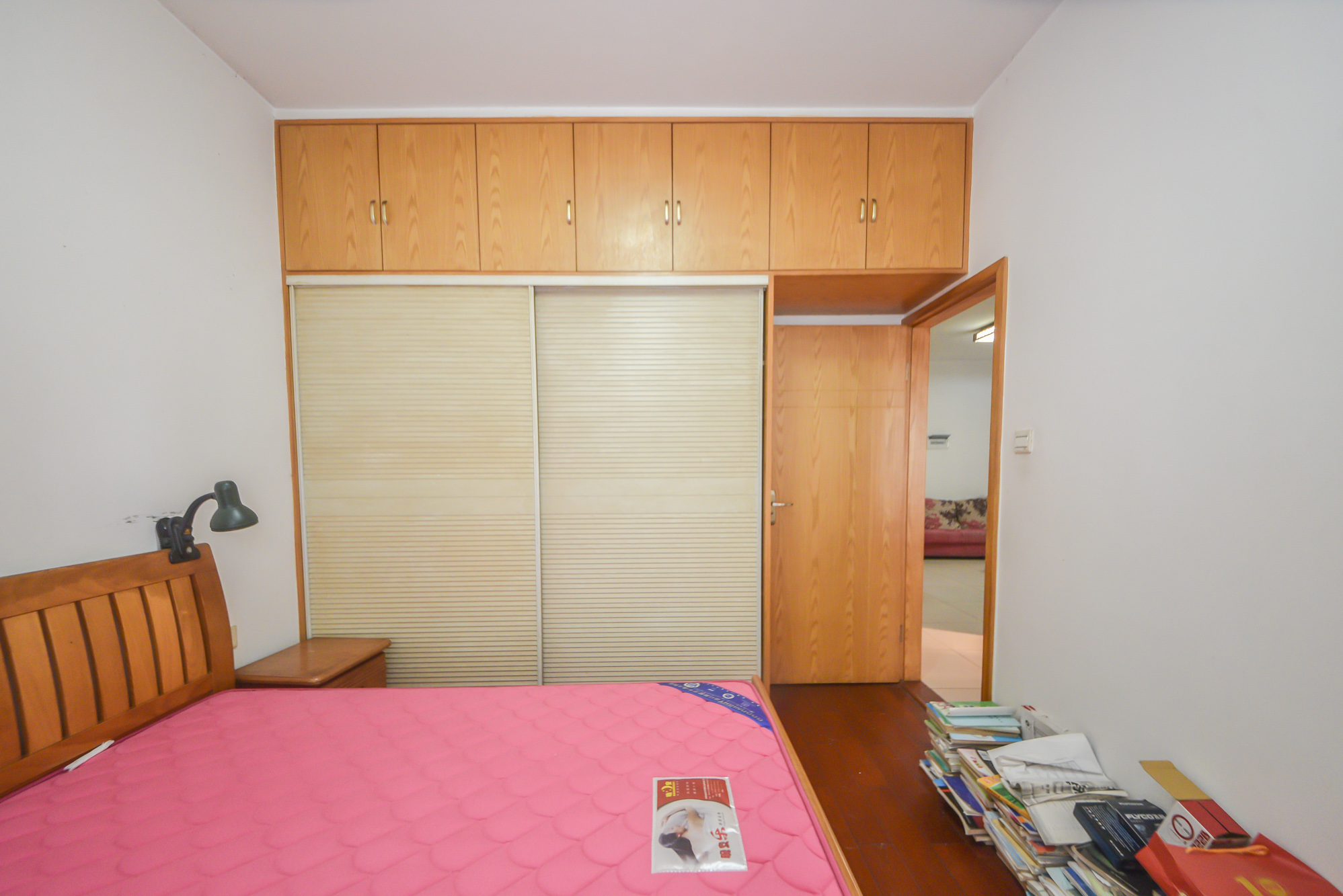 宏泽佳园  3室1厅1卫    120.0万卧室