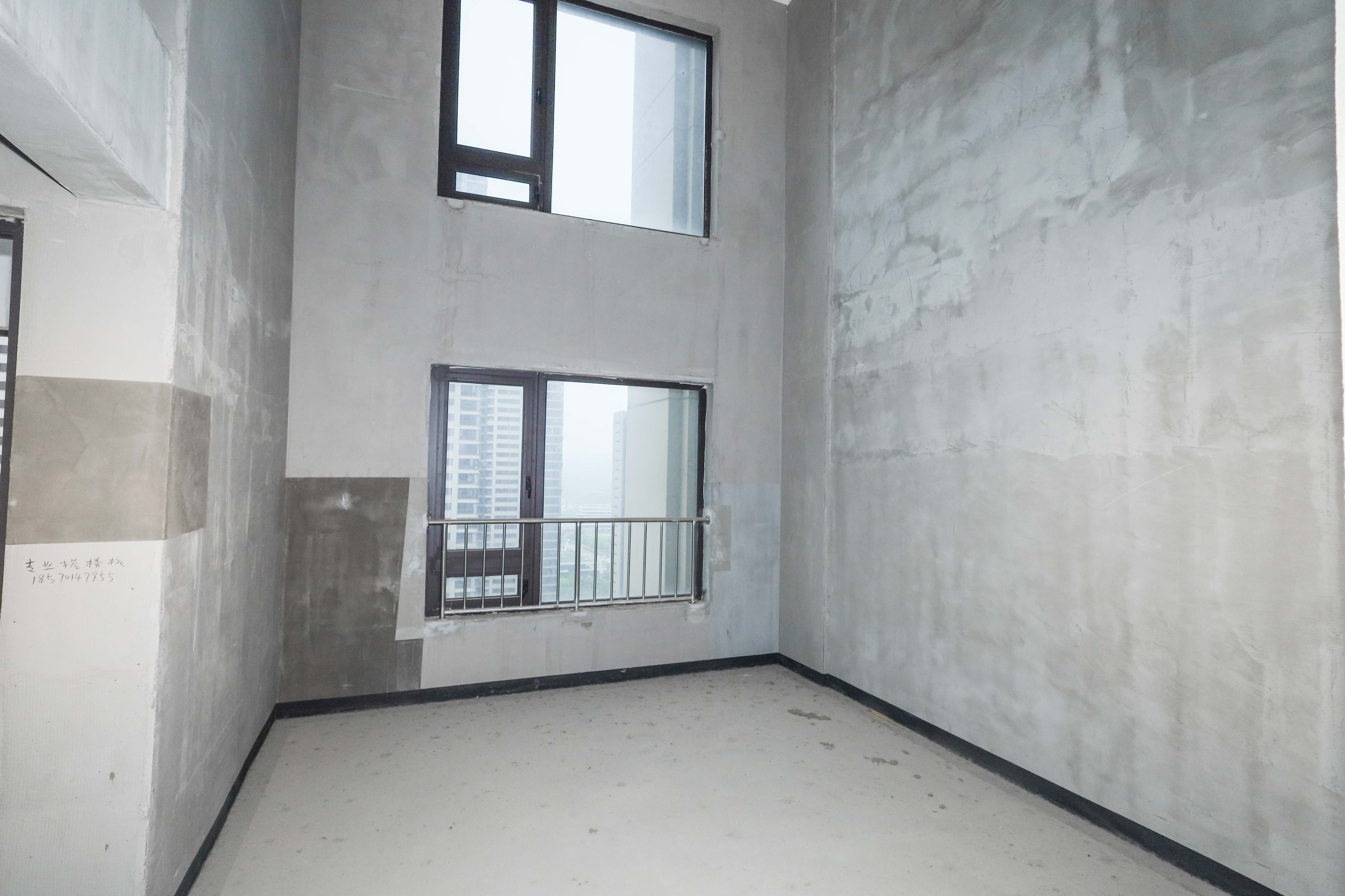 建发央著  4室2厅2卫   341.00万