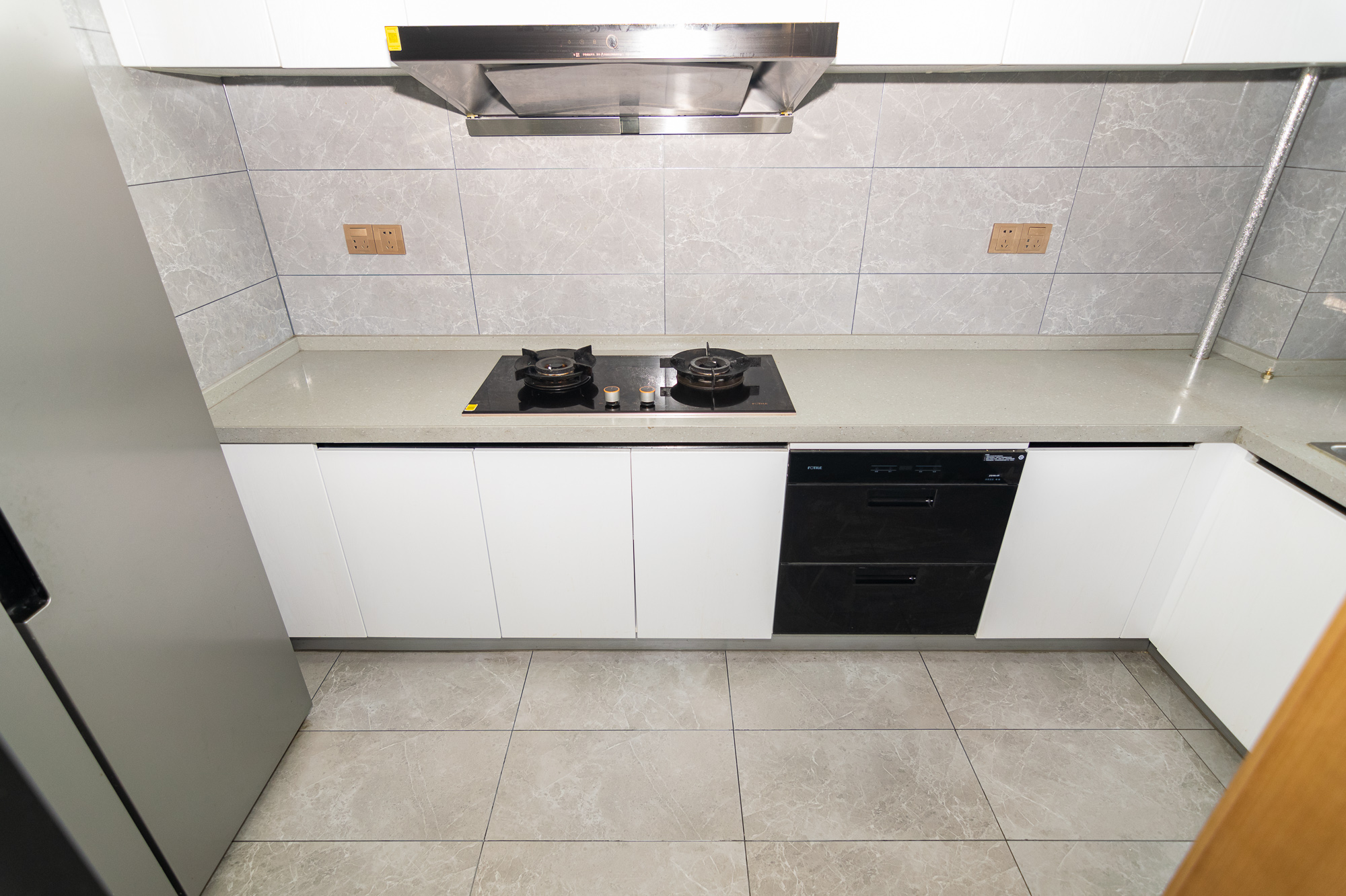 润和美郡（润和紫郡五期）  4室2厅1卫    138.0万厨房