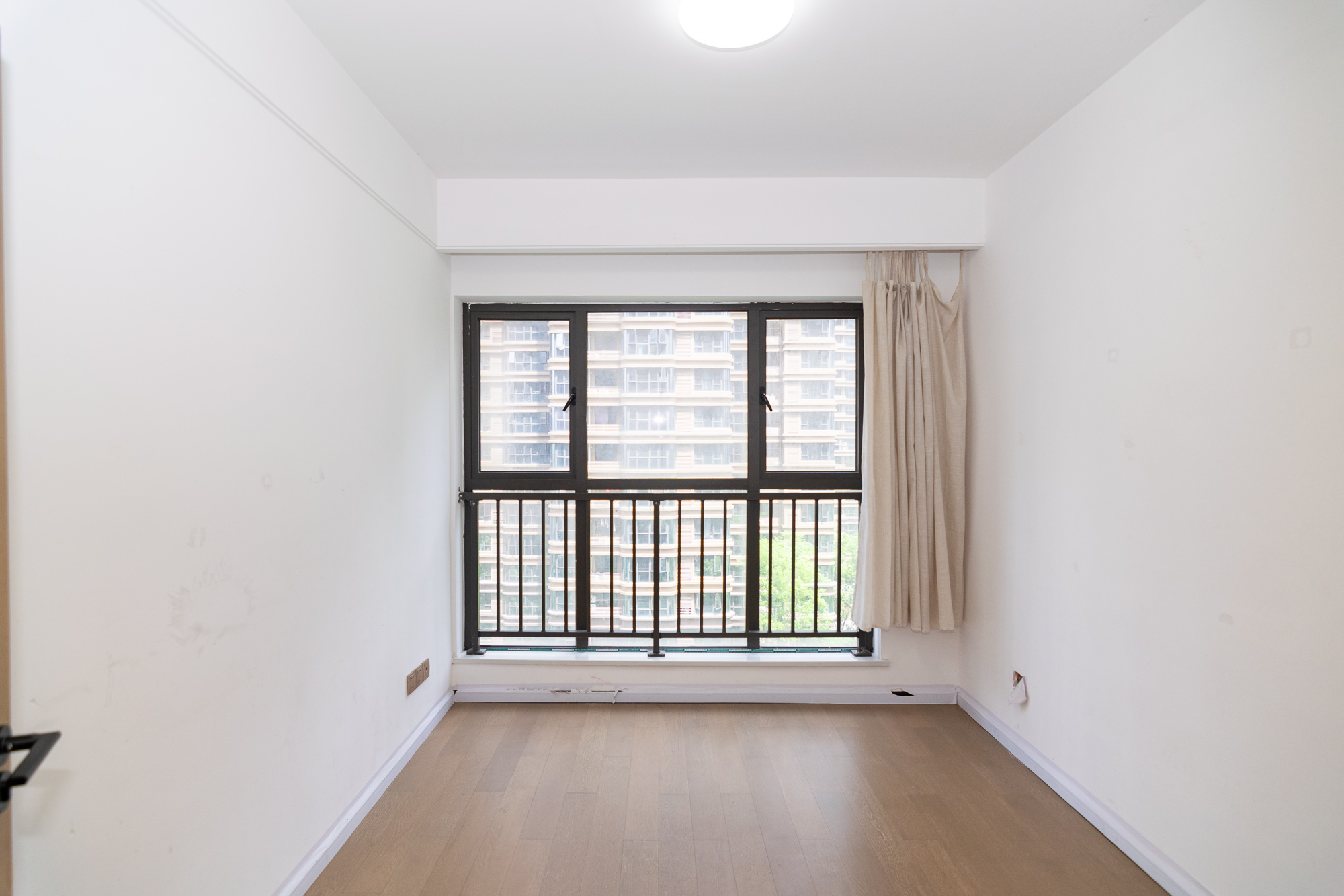 润和美郡（润和紫郡五期）  4室2厅1卫    138.0万卧室