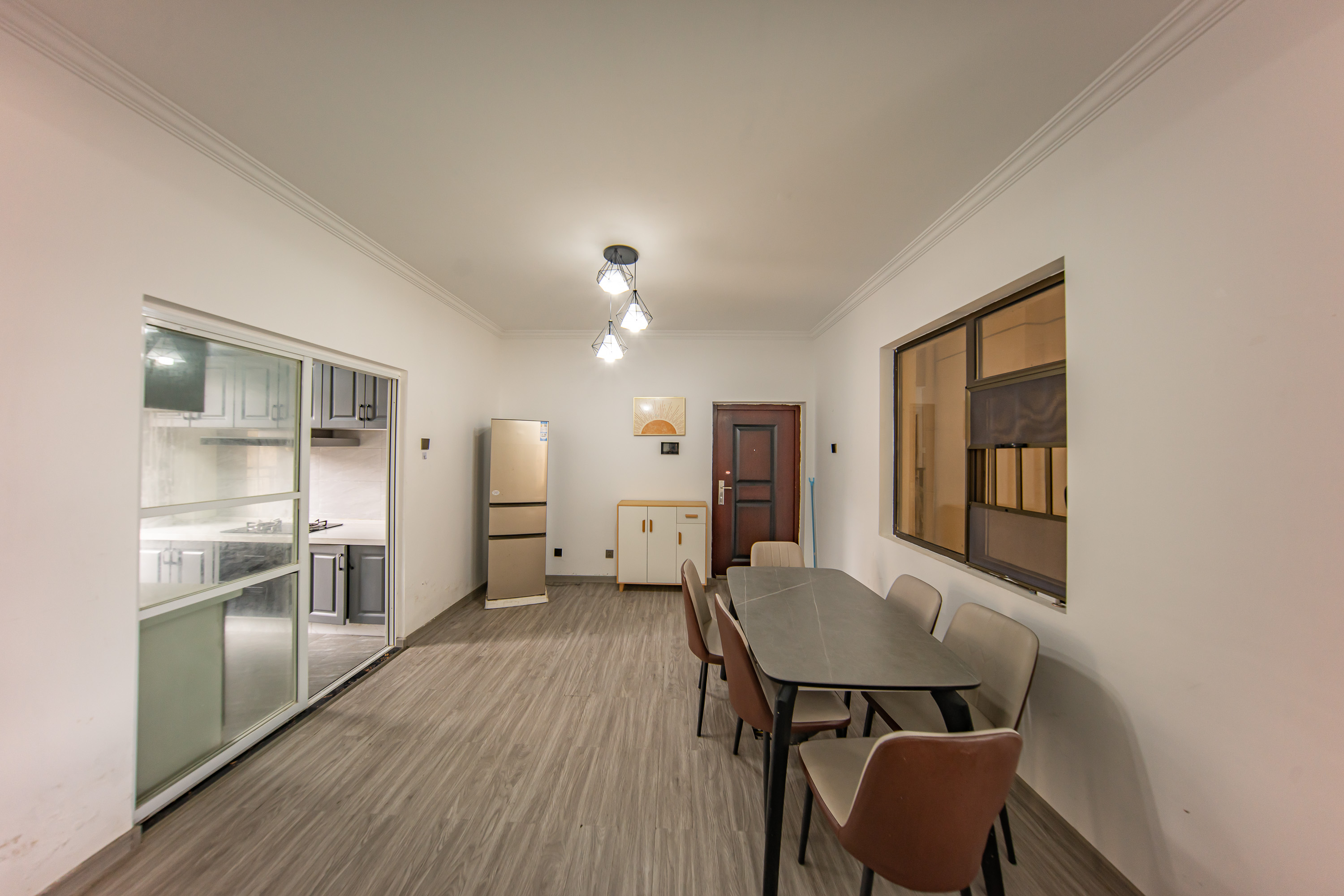 江山帝景雅典 3室2厅2卫 135.3万 江山帝景雅典 3室2厅2卫 135.3万客厅