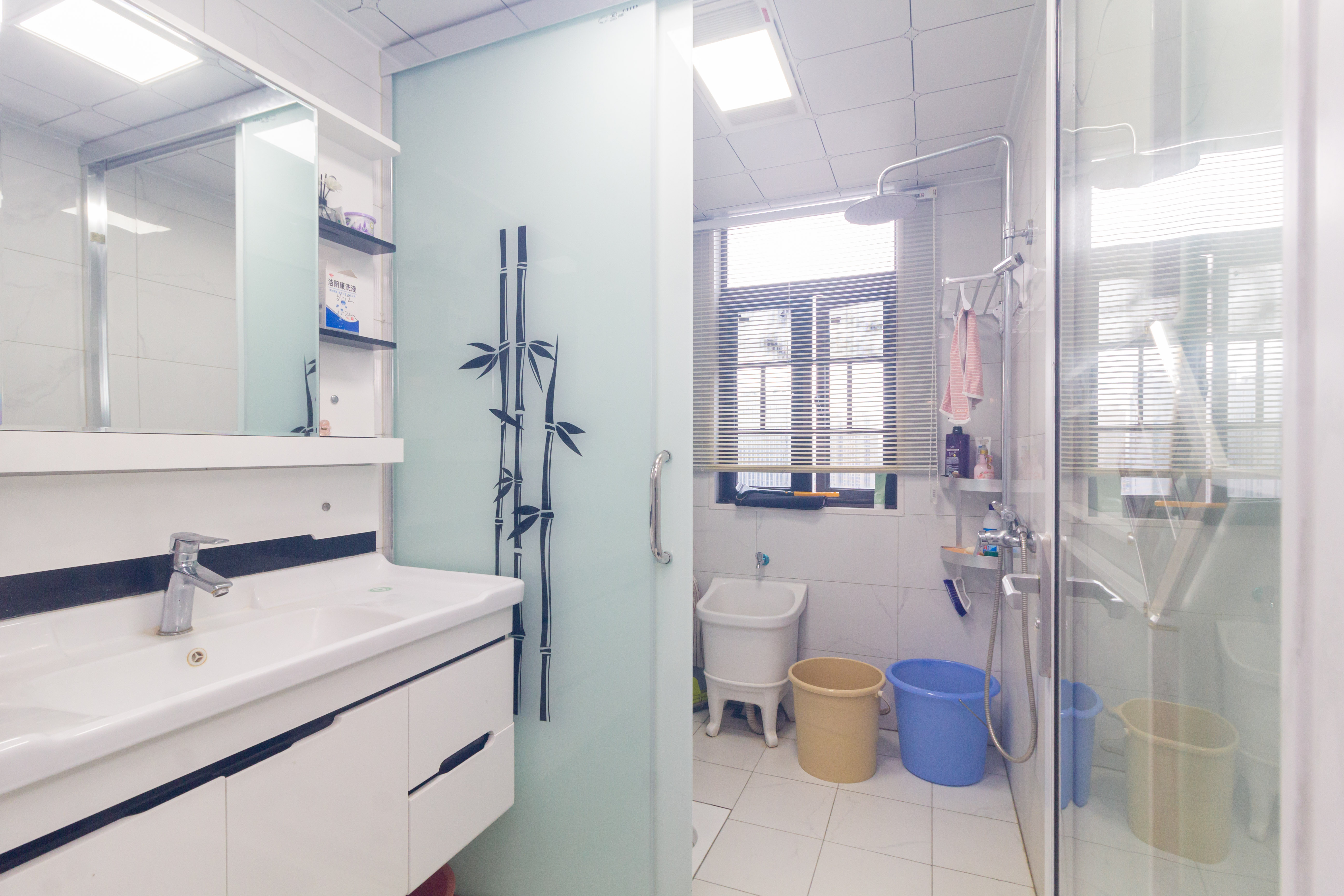 财汇新天地(财汇商务广场) 3室2厅2卫 89.0万 财汇新天地(财汇商务广场) 3室2厅2卫 89.0万卫生间