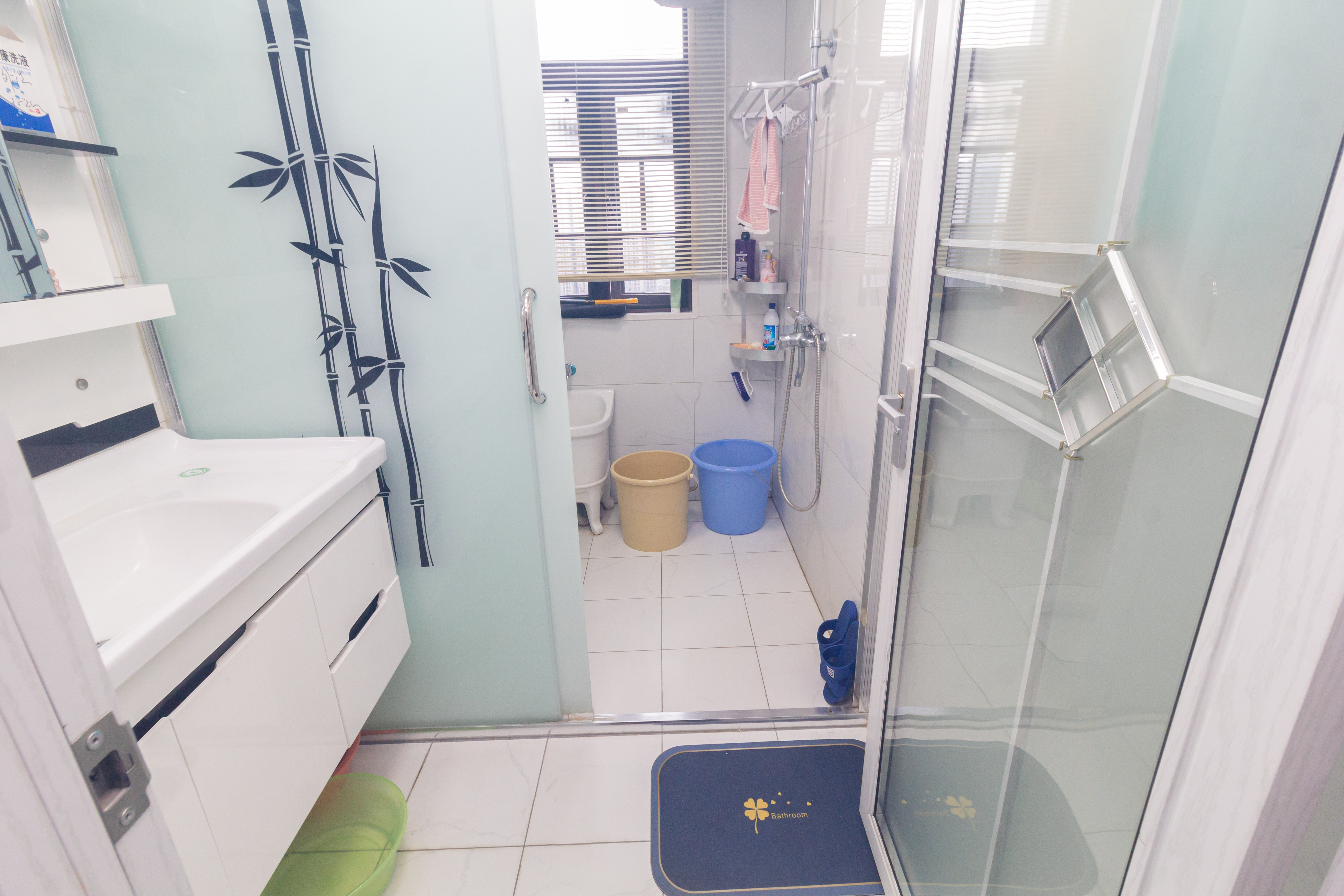 财汇新天地(财汇商务广场) 3室2厅2卫 89.0万 财汇新天地(财汇商务广场) 3室2厅2卫 89.0万卫生间