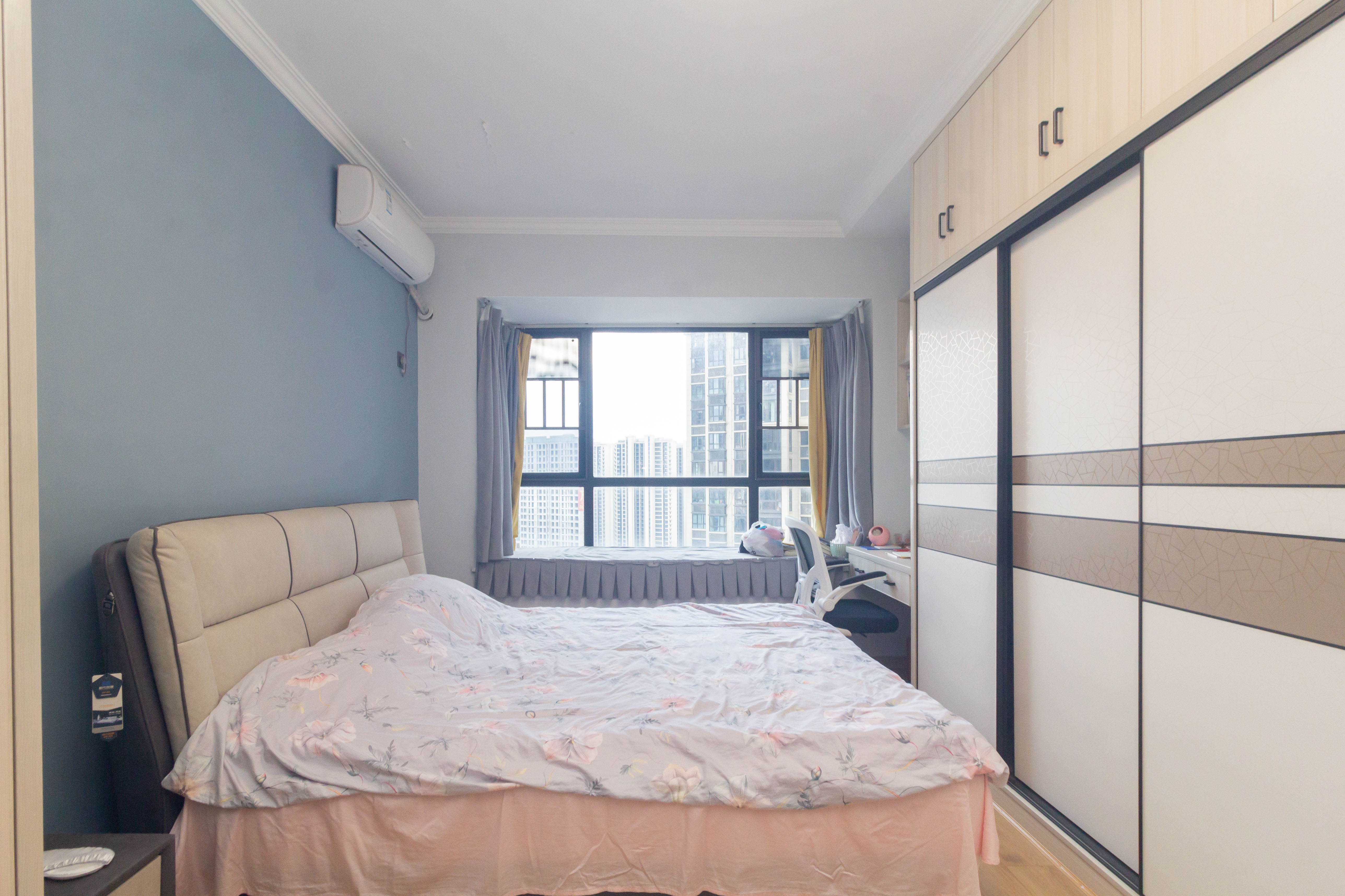 财汇新天地(财汇商务广场) 3室2厅2卫 89.0万 财汇新天地(财汇商务广场) 3室2厅2卫 89.0万卧室