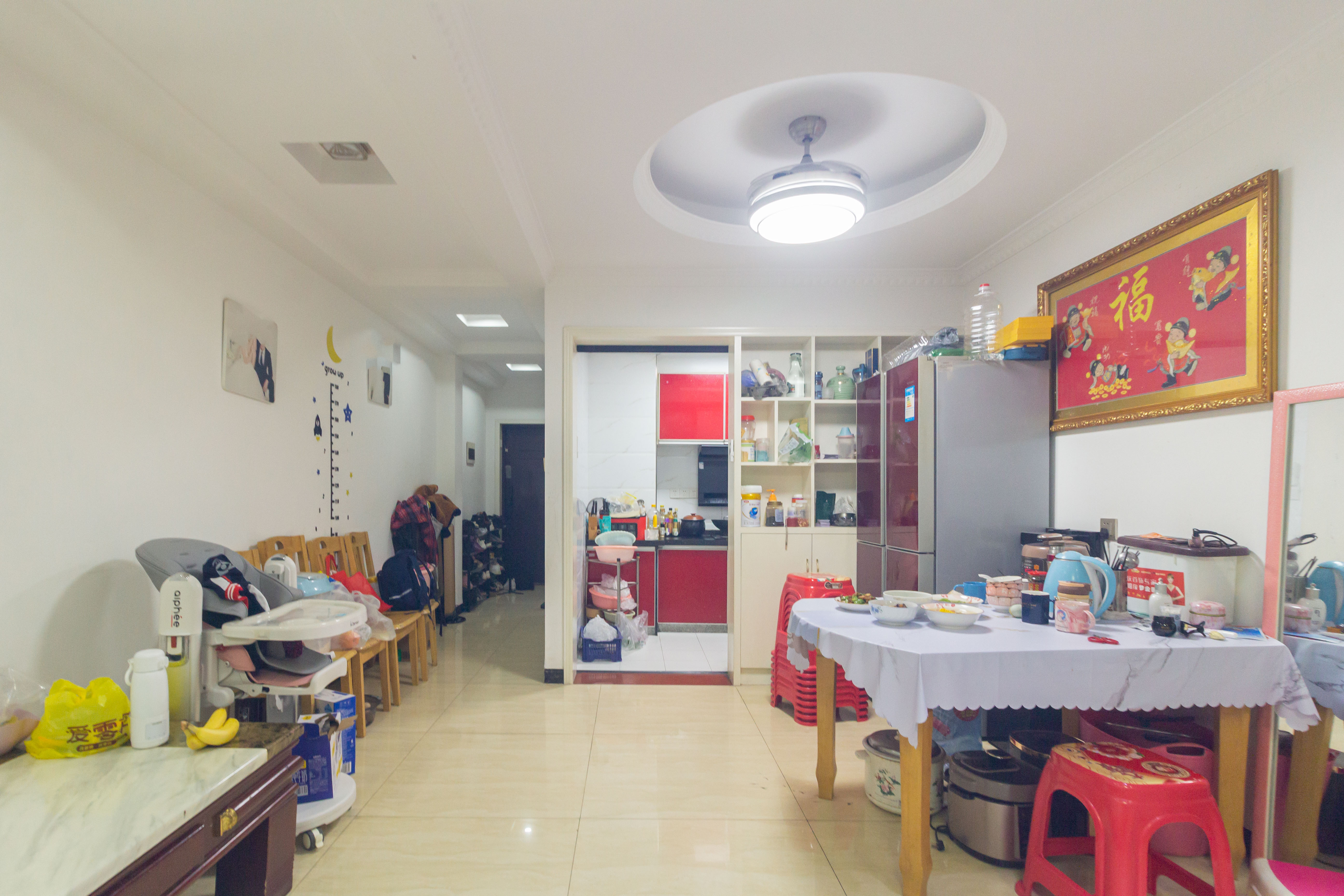 三景华御 3室2厅1卫 58.0万 三景华御 3室2厅1卫 58.0万客厅