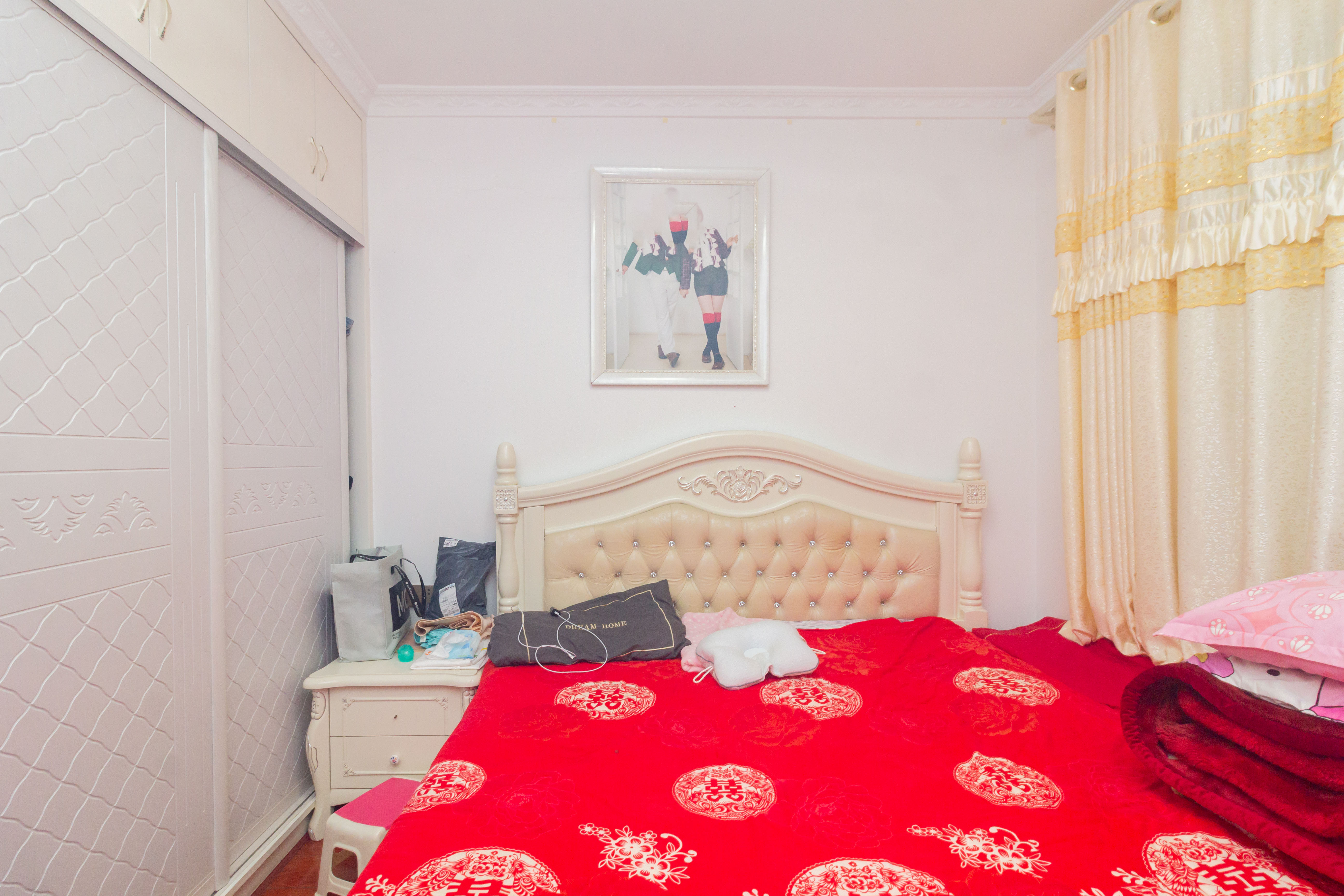 三景华御 3室2厅1卫 58.0万 三景华御 3室2厅1卫 58.0万卧室