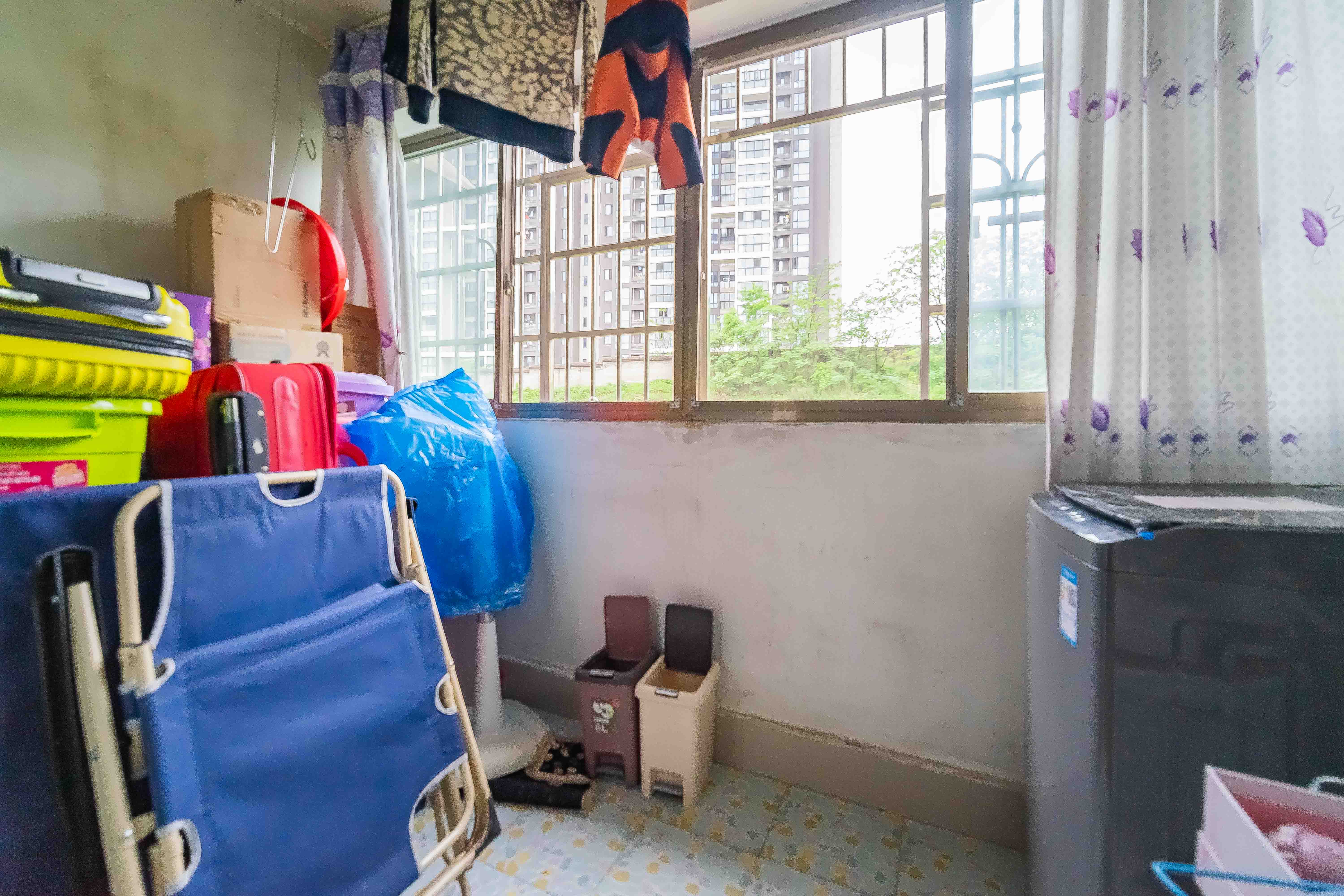 龙吉湾小区（龙瑞尚苑）  2室1厅1卫    44.88万阳台