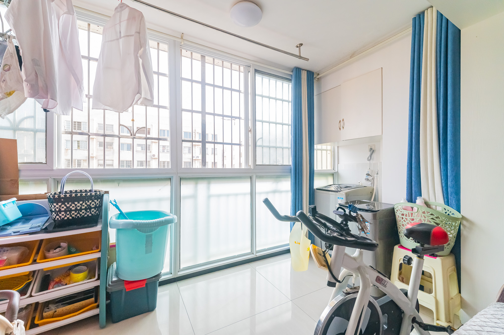 佳美星城 3室2厅2卫 52.8万 佳美星城 3室2厅2卫 52.8万阳台