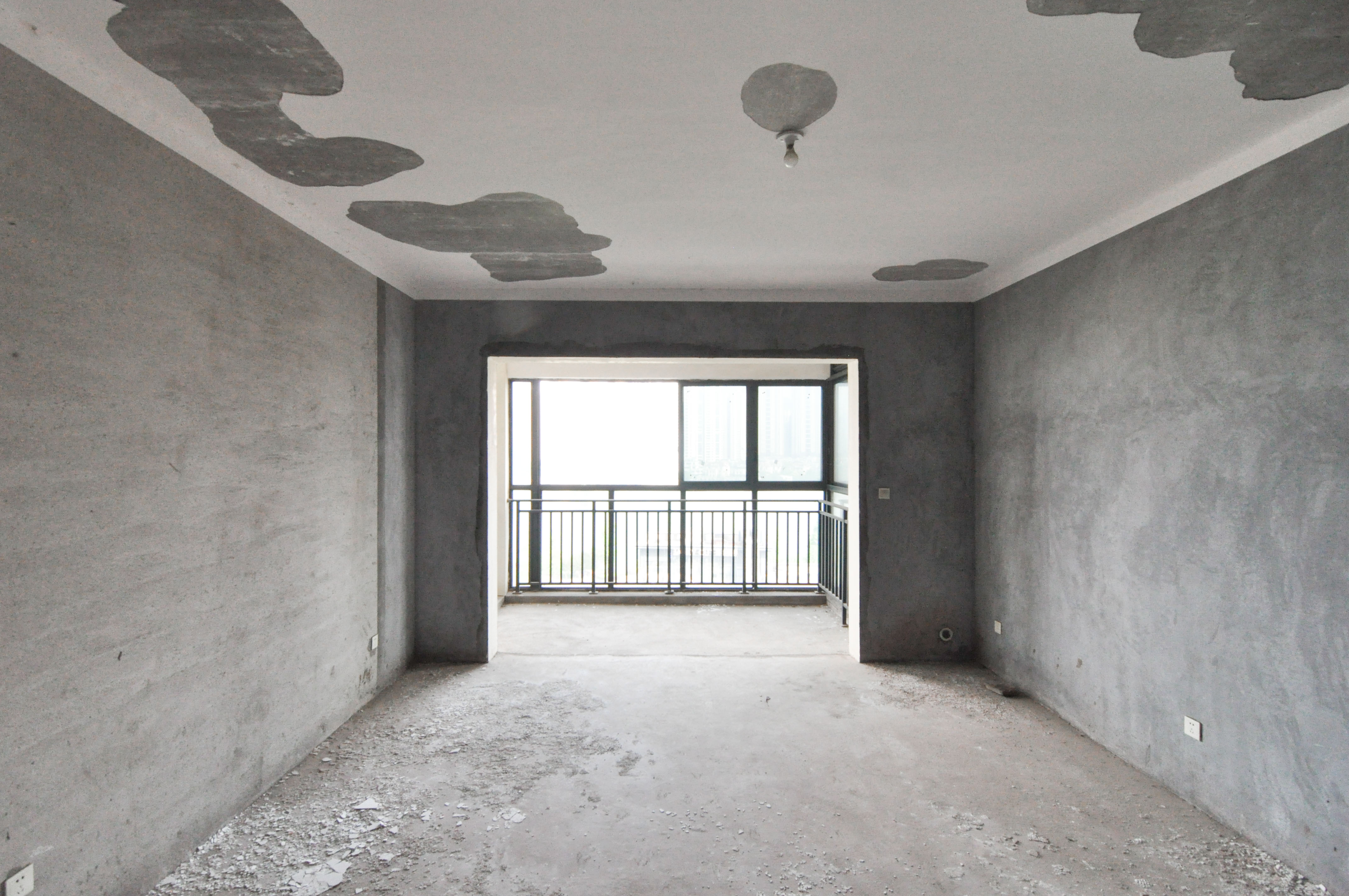 中建梅溪湖中心  5室2厅2卫   390.00万客厅
