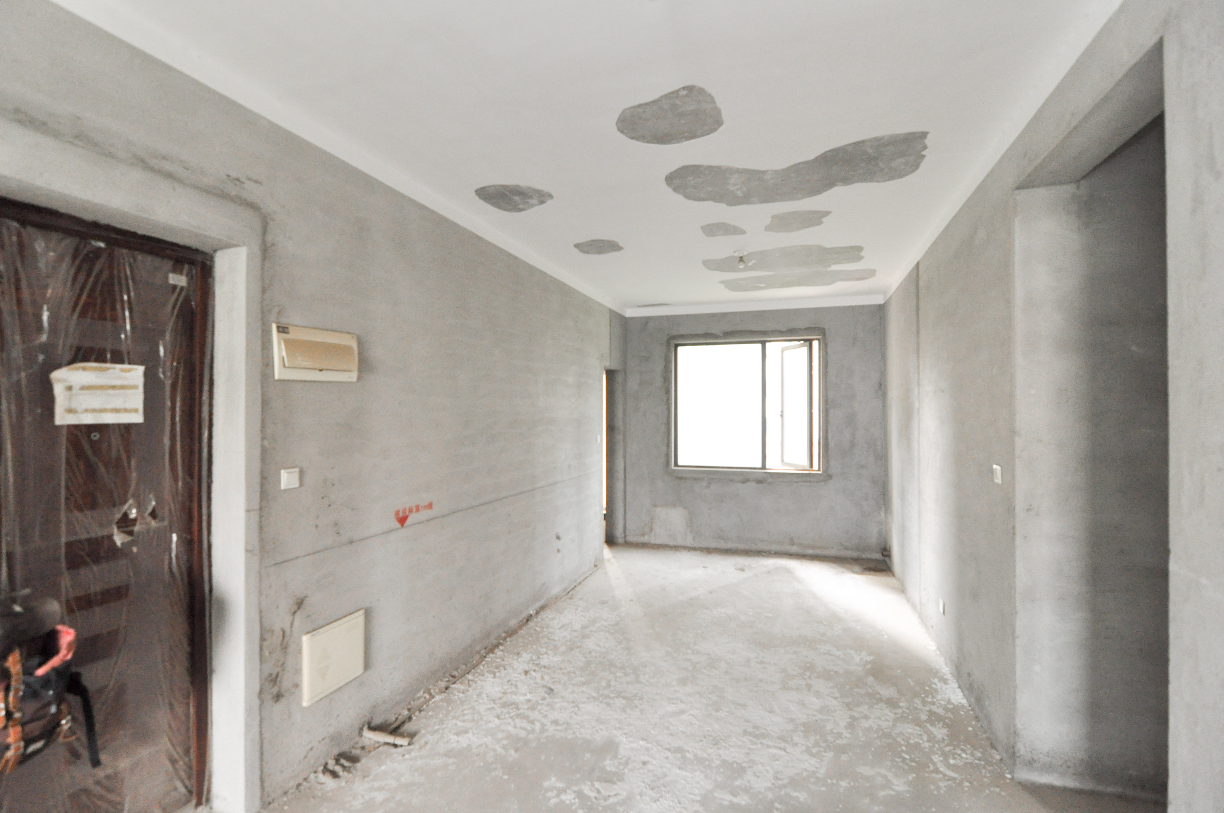 中建梅溪湖中心  5室2厅2卫   390.00万客厅