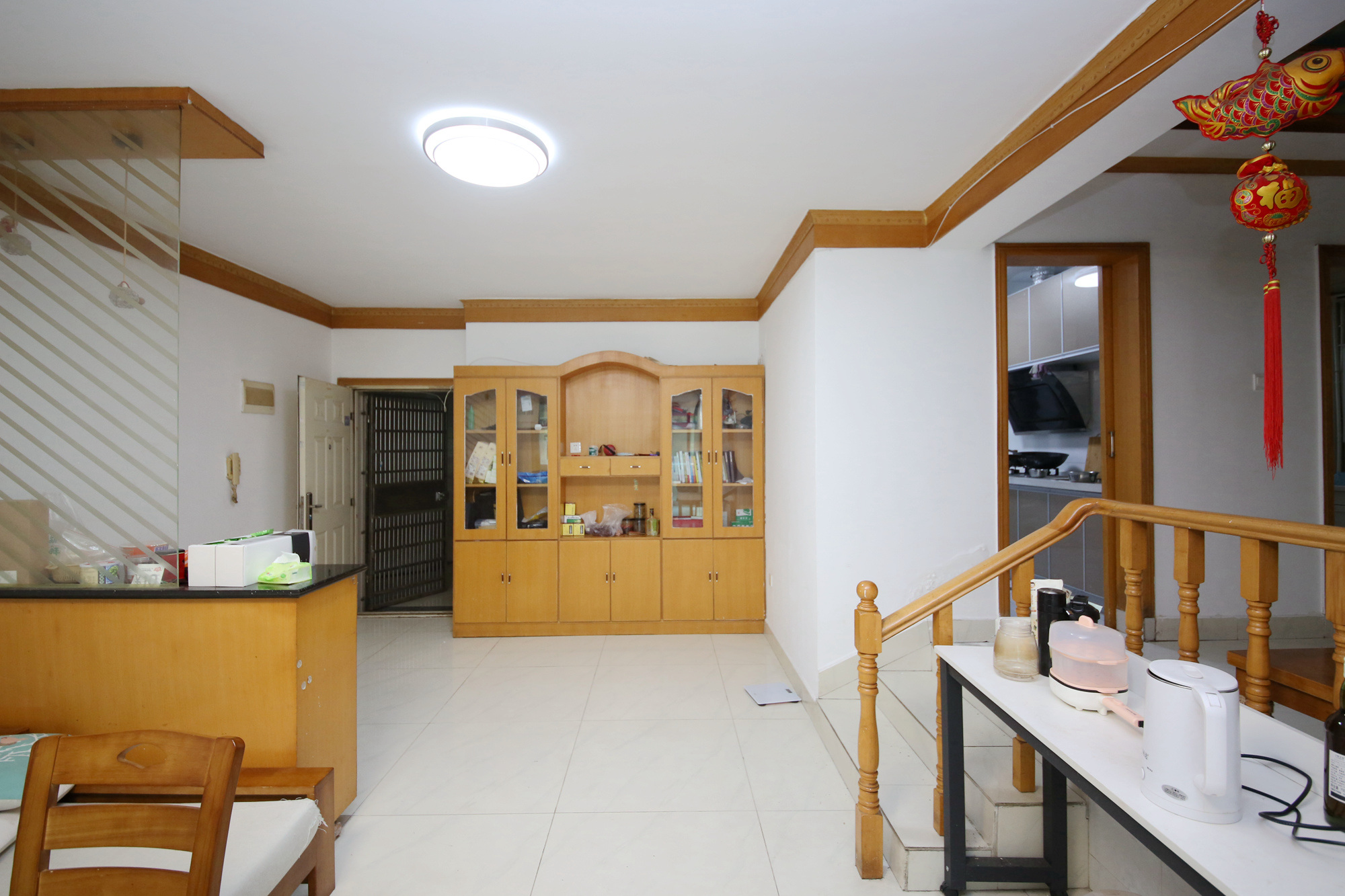 王府花园  3室2厅2卫    130.0万客厅