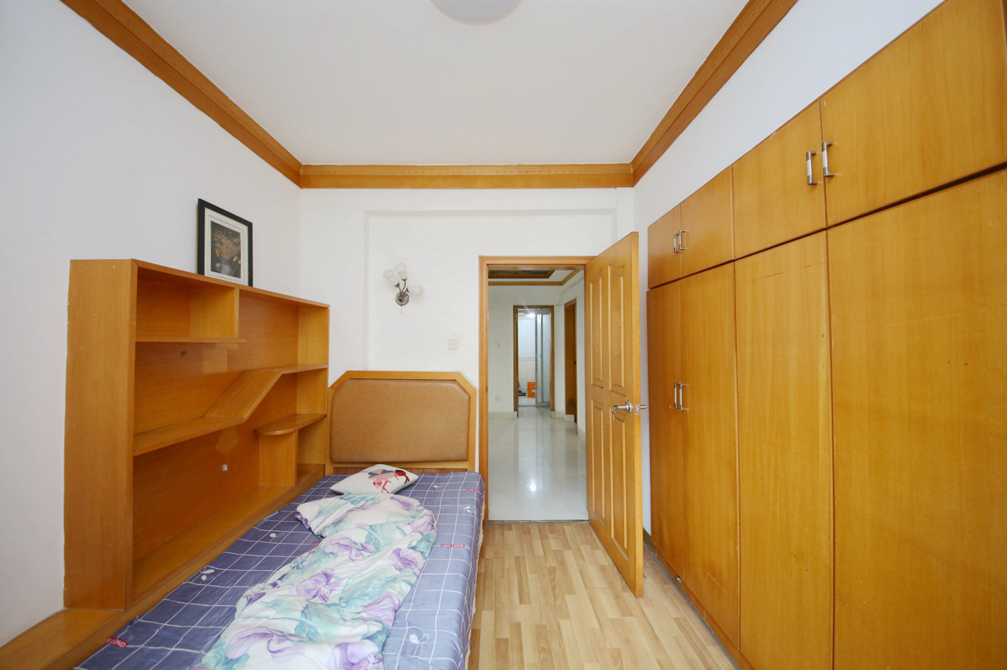 王府花园  3室2厅2卫    130.0万其他