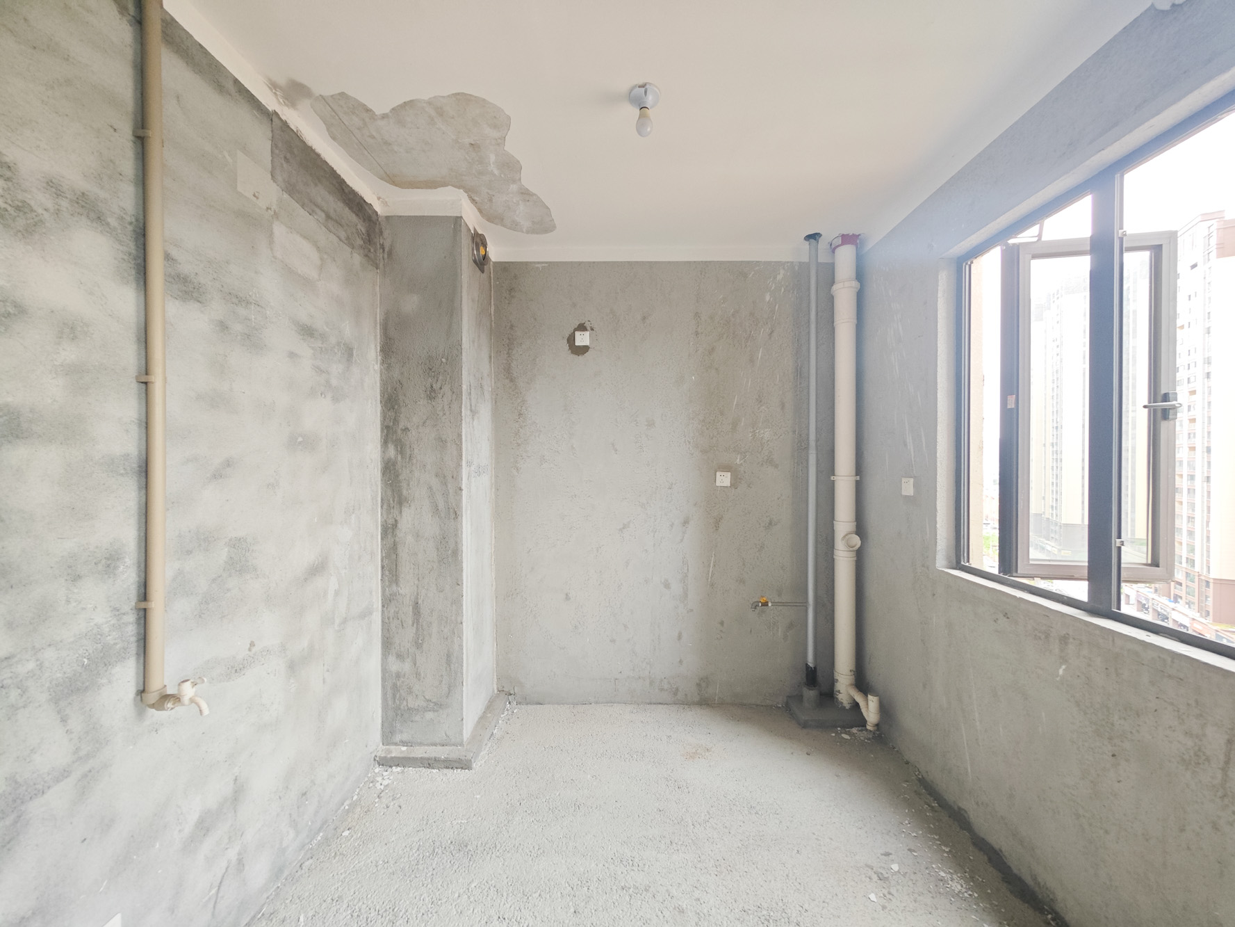 保利大都汇四期 4室2厅2卫 170.0万 保利大都汇四期 4室2厅2卫 170.0万厨房