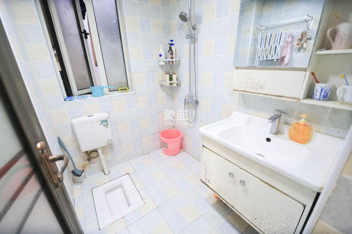 五矿万境水岸一期(万境水岸嘉苑) 2室2厅1卫 89.8万 五矿万境水岸一期(万境水岸嘉苑) 2室2厅1卫 89.8万卫生间