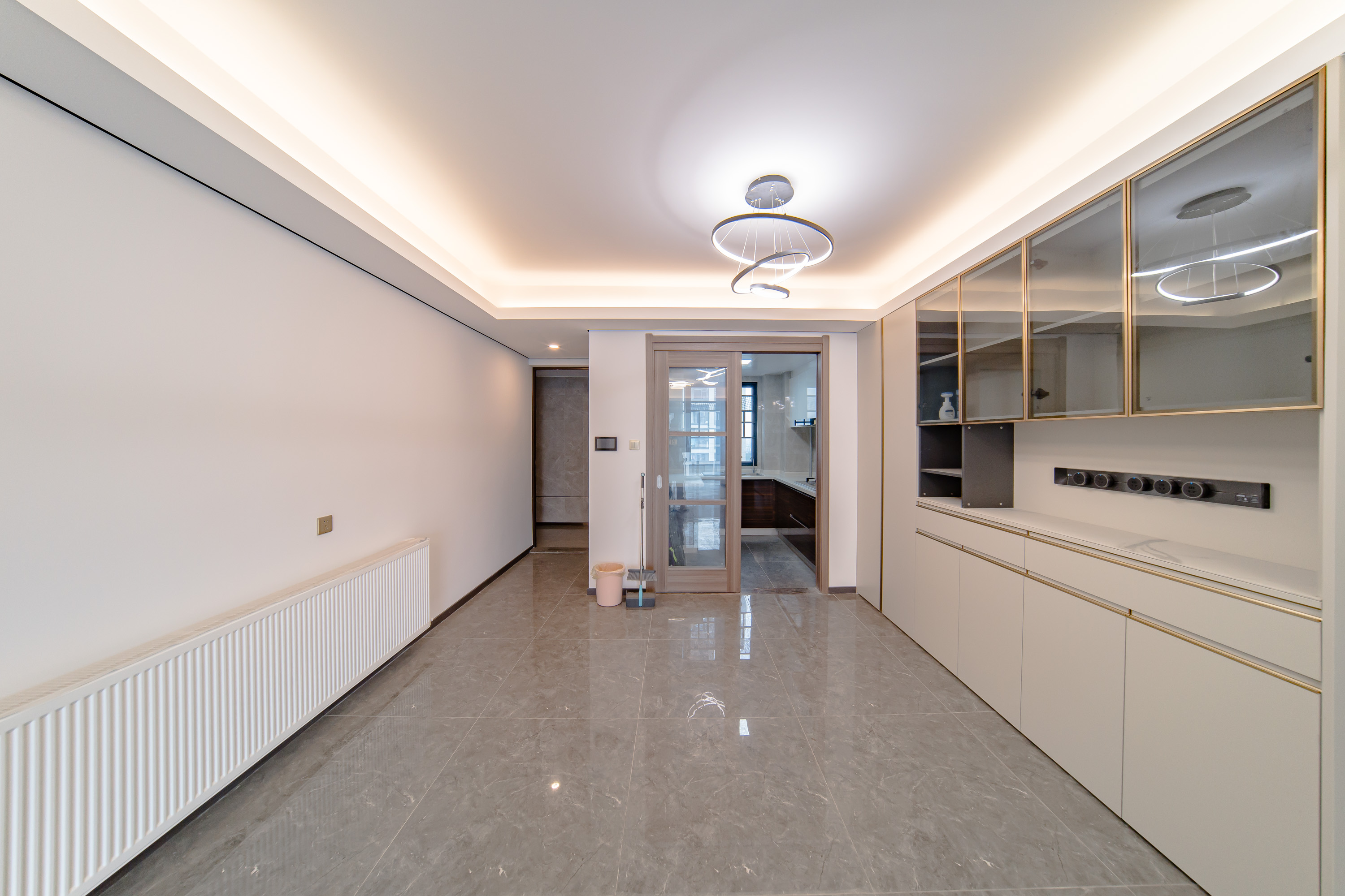 中海阅麓山二期  4室2厅2卫    190.0万 中海阅麓山二期  4室2厅2卫    190.0万其他