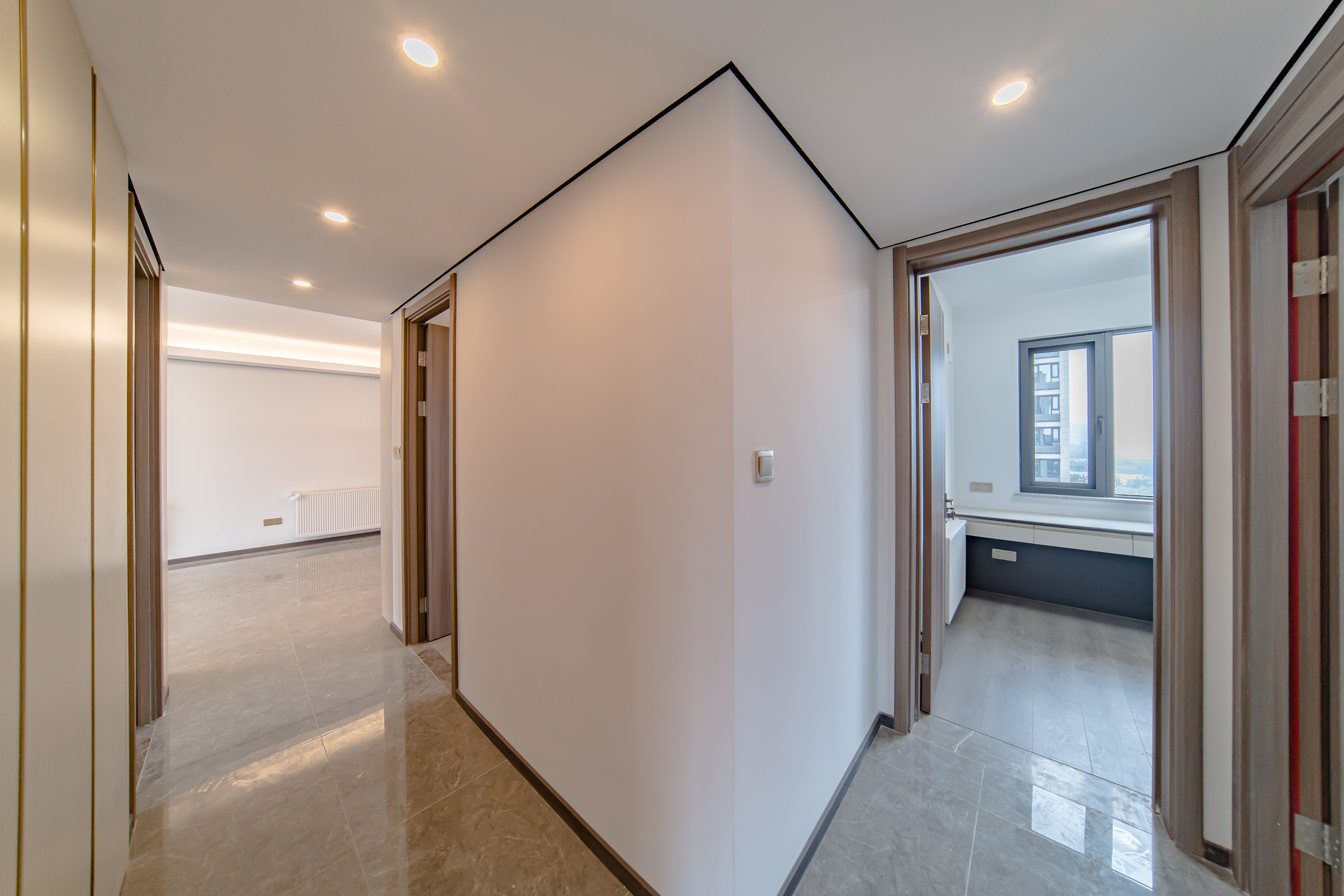 中海阅麓山二期  4室2厅2卫    190.0万 中海阅麓山二期  4室2厅2卫    190.0万其他