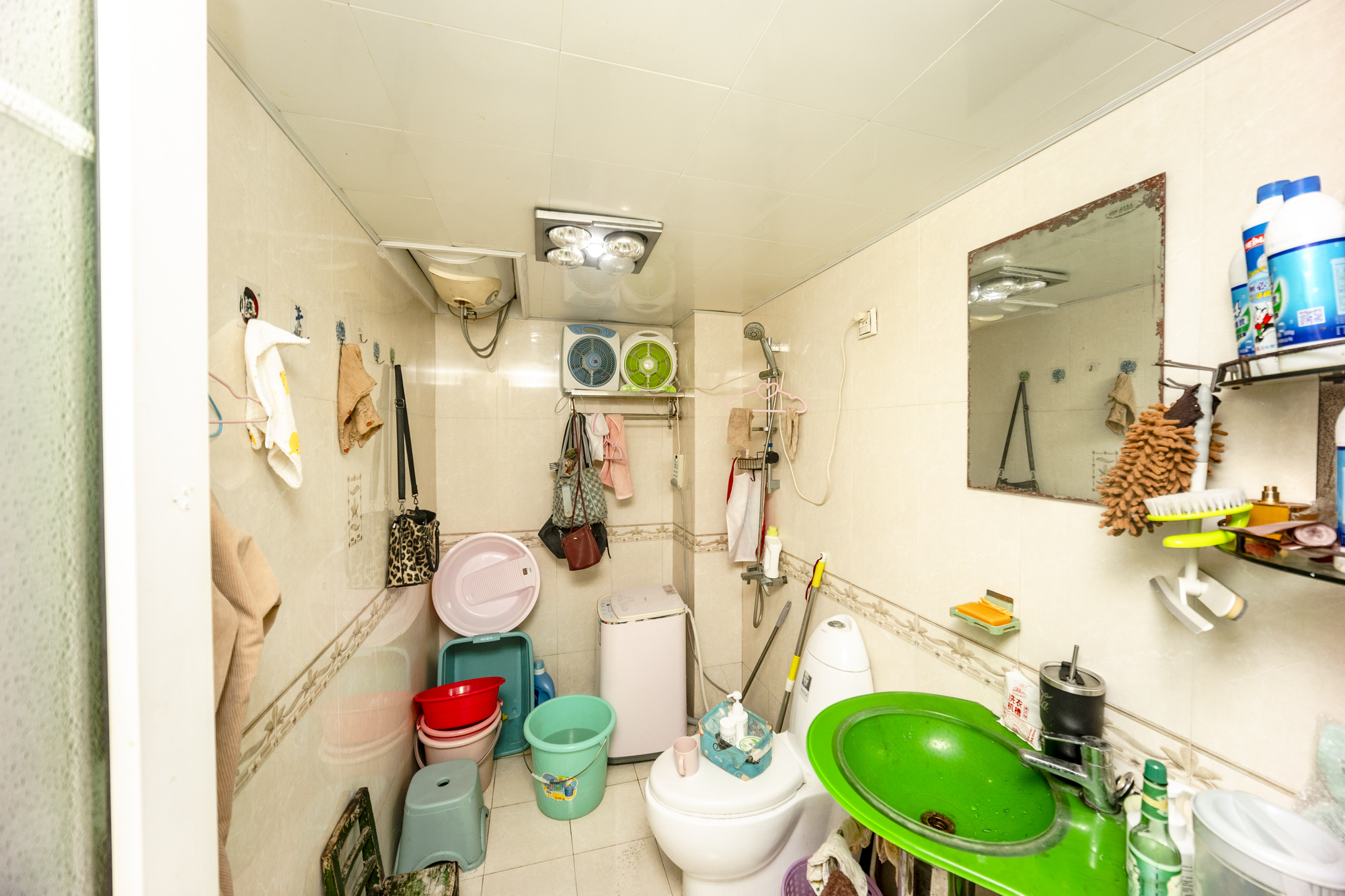 天翔新新家园 3室2厅1卫 76.0万 天翔新新家园 3室2厅1卫 76.0万卫生间