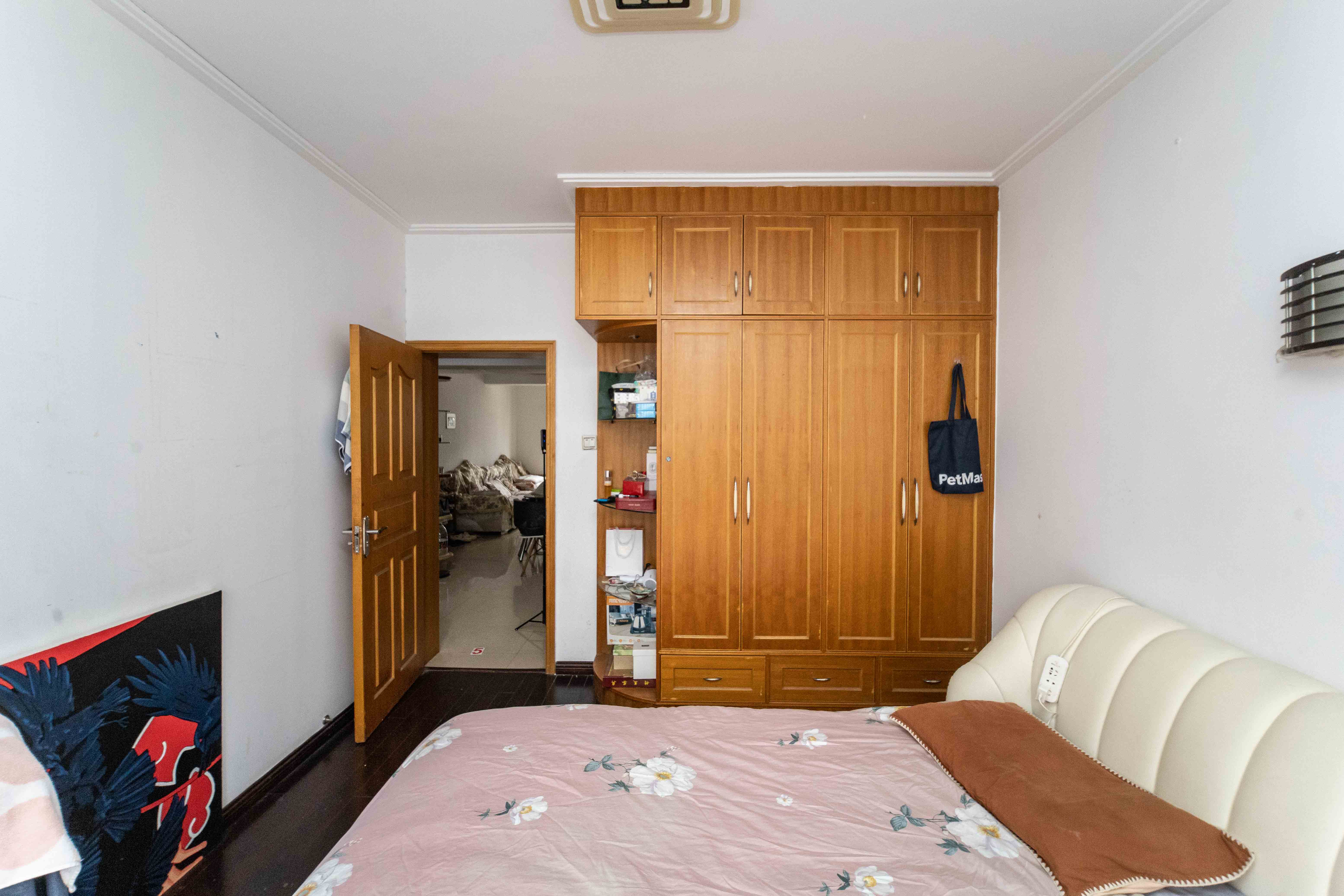 银力家园 2室1厅1卫 55.0万 银力家园 2室1厅1卫 55.0万卫生间