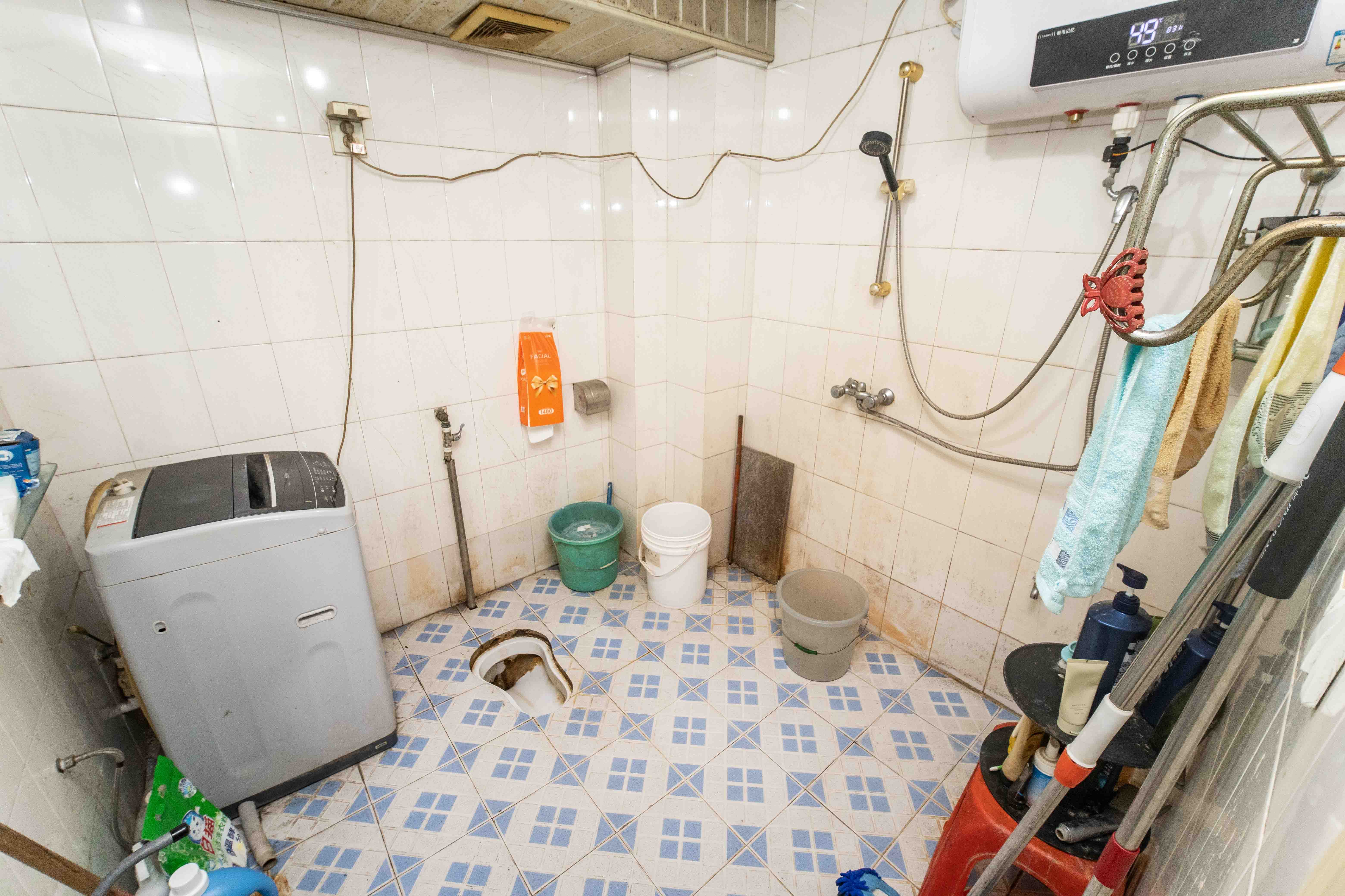 马王堆陶瓷建材新城  3室2厅1卫   70.00万卫生间