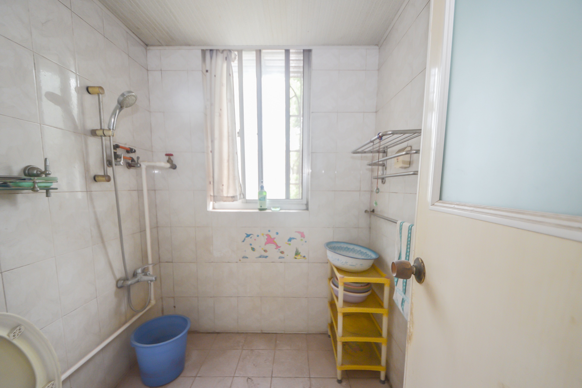 金科园  3室2厅1卫    84.0万卫生间