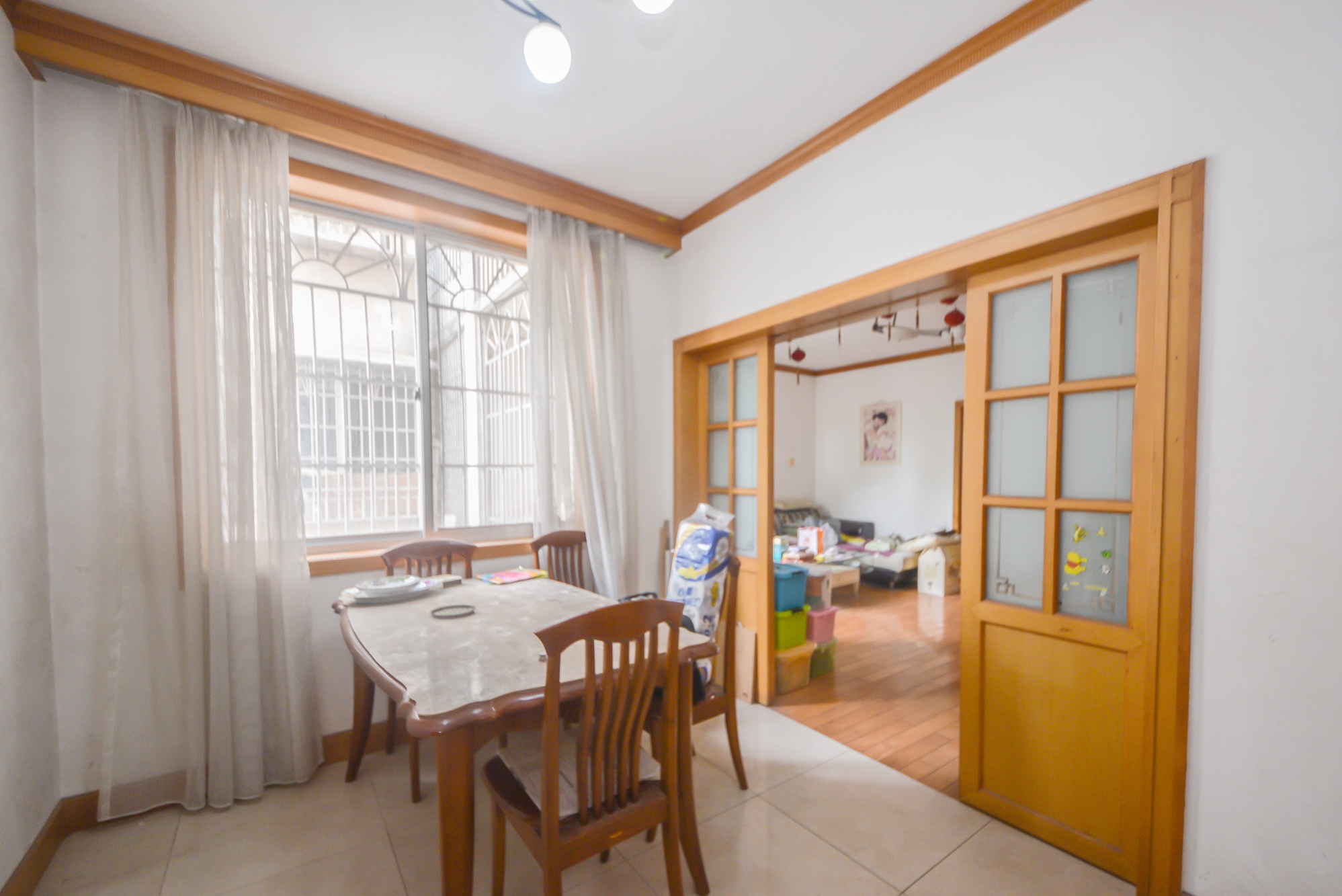 金科园  3室2厅1卫    84.0万客厅