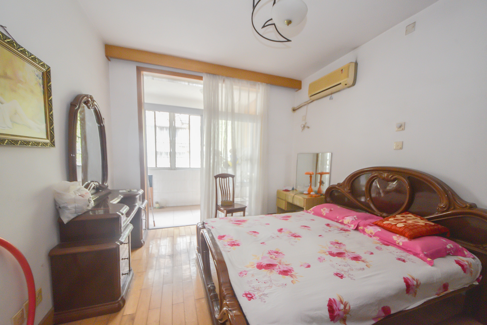 金科园  3室2厅1卫    84.0万卧室