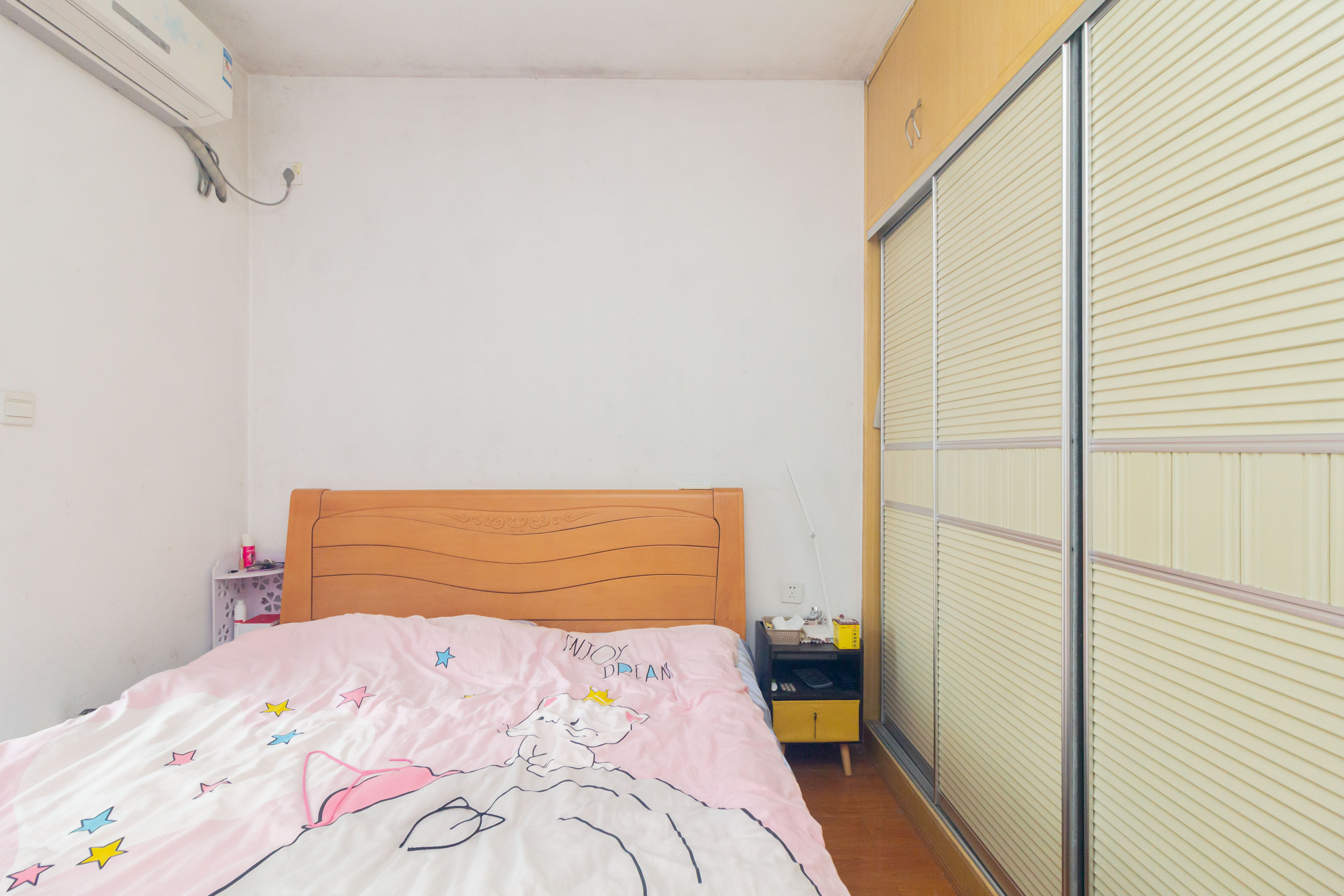 中国铁建国际城二期 2室2厅1卫 40.0万 中国铁建国际城二期 2室2厅1卫 40.0万卧室