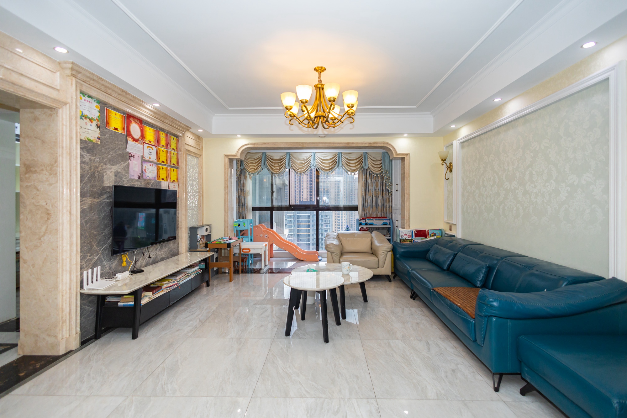 恒基凯旋门一二期  4室2厅2卫    158.0万 恒基凯旋门一二期  4室2厅2卫    158.0万客厅