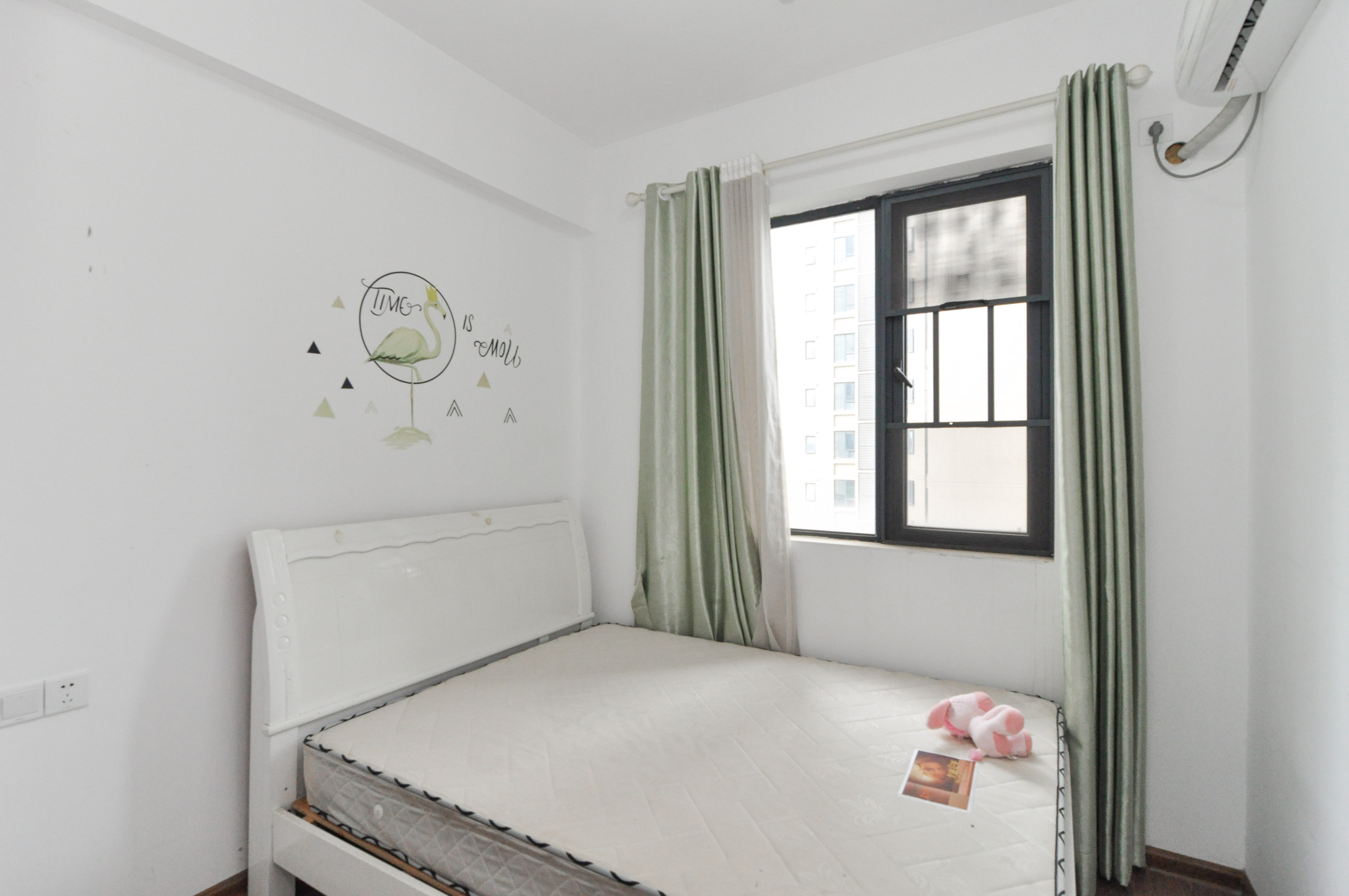 中建梅溪湖中心 3室2厅2卫 118.0万 中建梅溪湖中心 3室2厅2卫 118.0万卧室