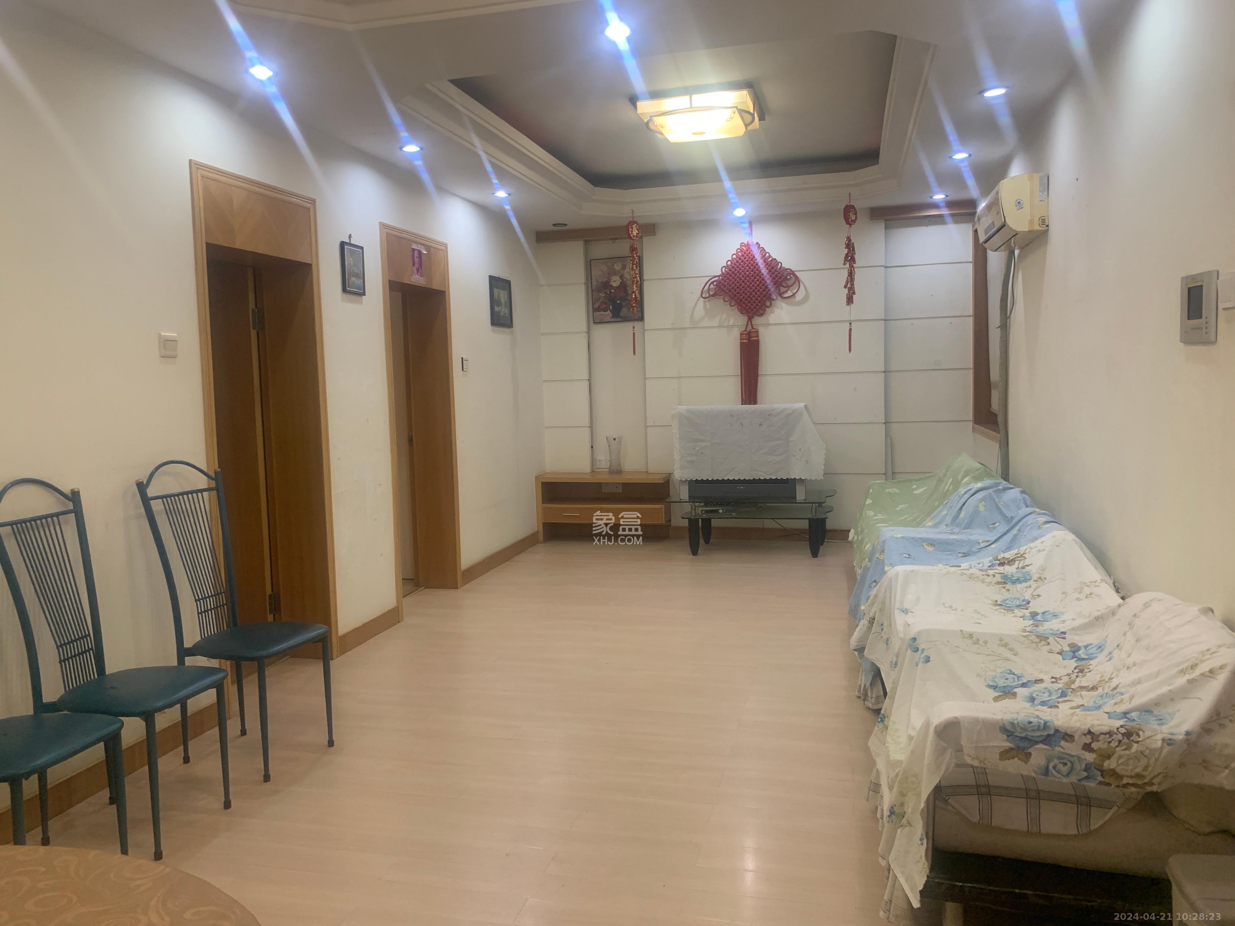 长沙市公用设施宿舍  3室2厅2卫   2600.00元/月室内图1