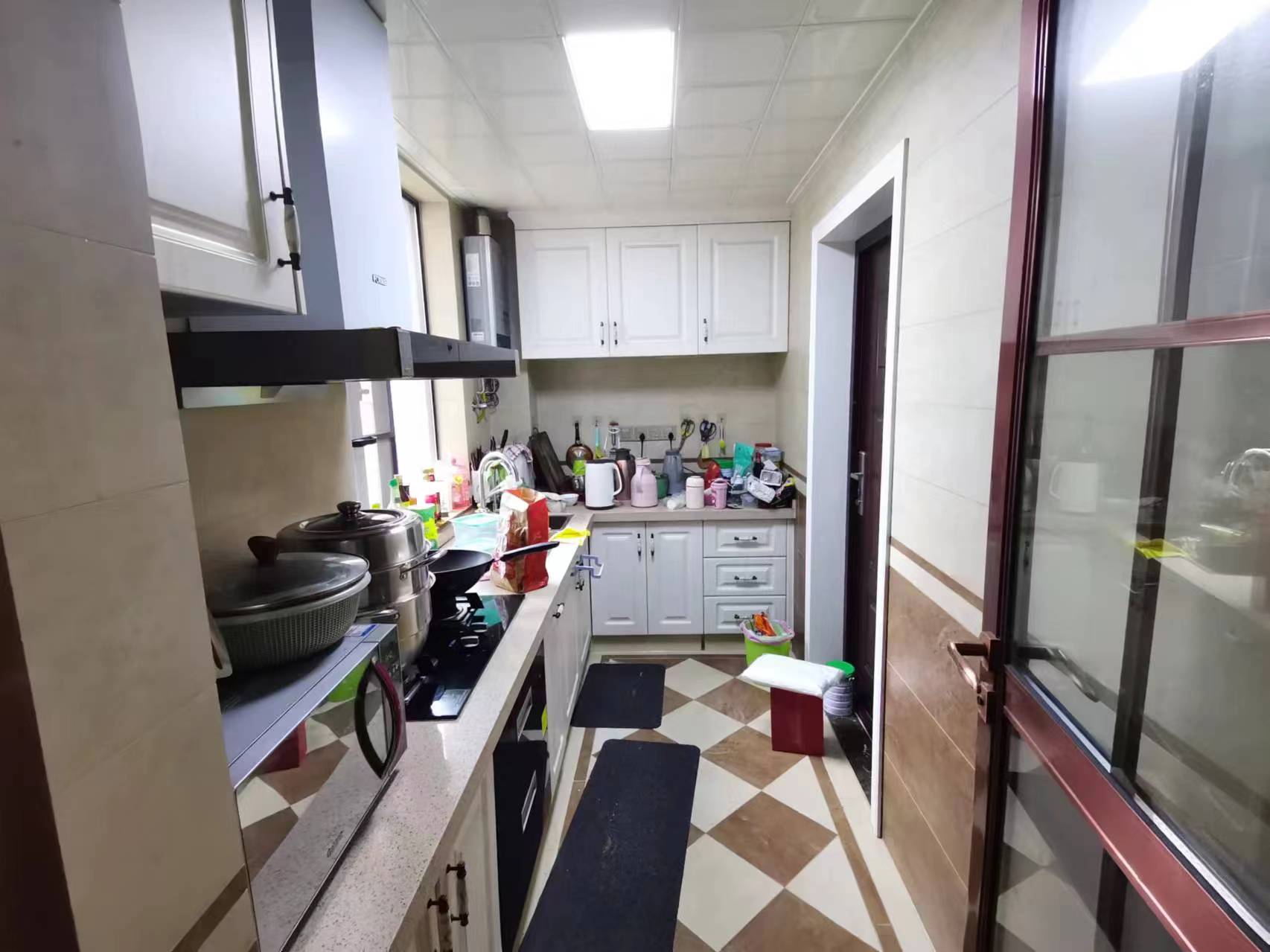 山水洲城华晨第一城 3室2厅2卫 88.0万 山水洲城华晨第一城 3室2厅2卫 88.0万室内图