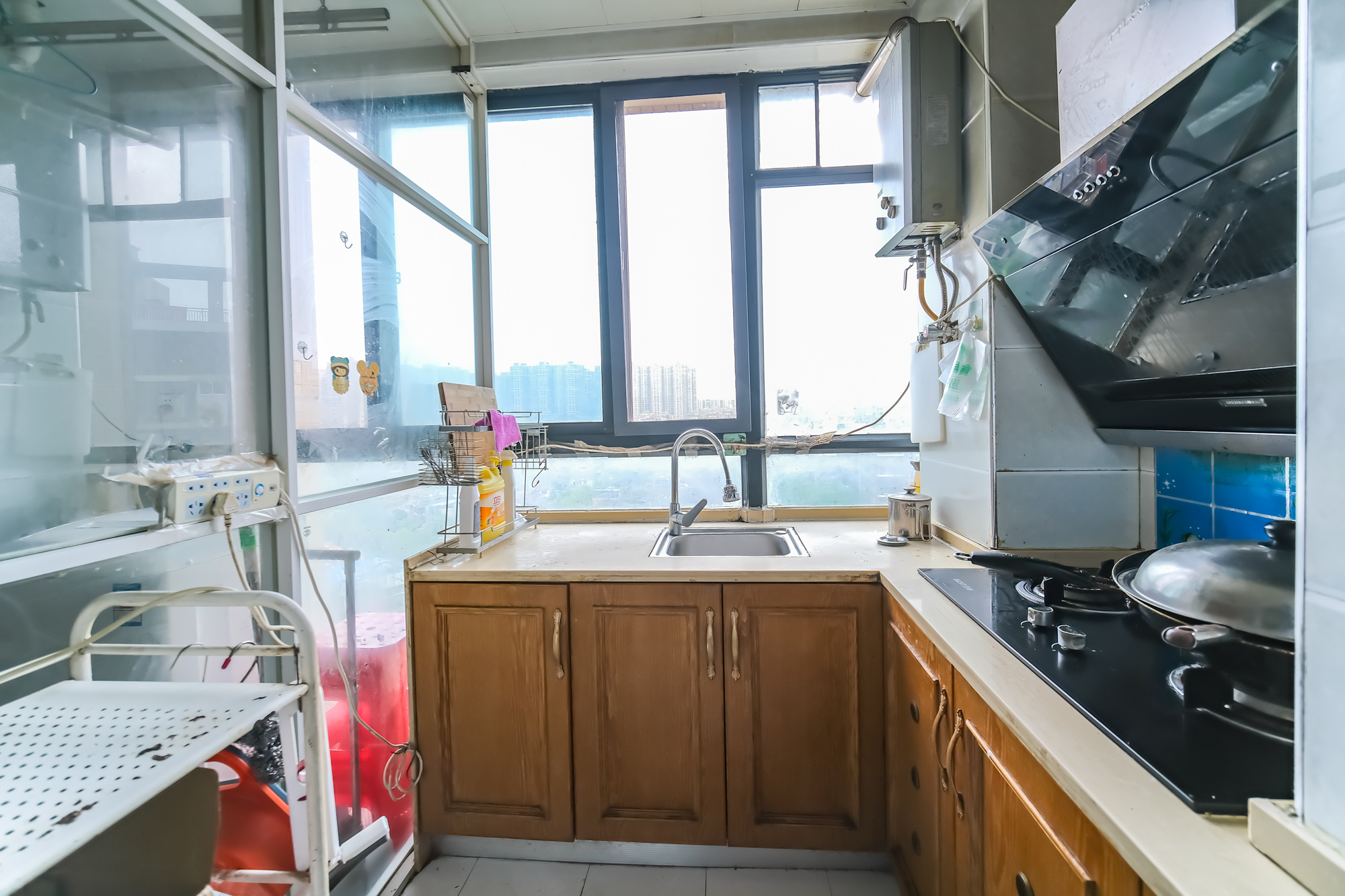 山水湾 1室1厅0卫 30.8万 山水湾 1室1厅0卫 30.8万厨房