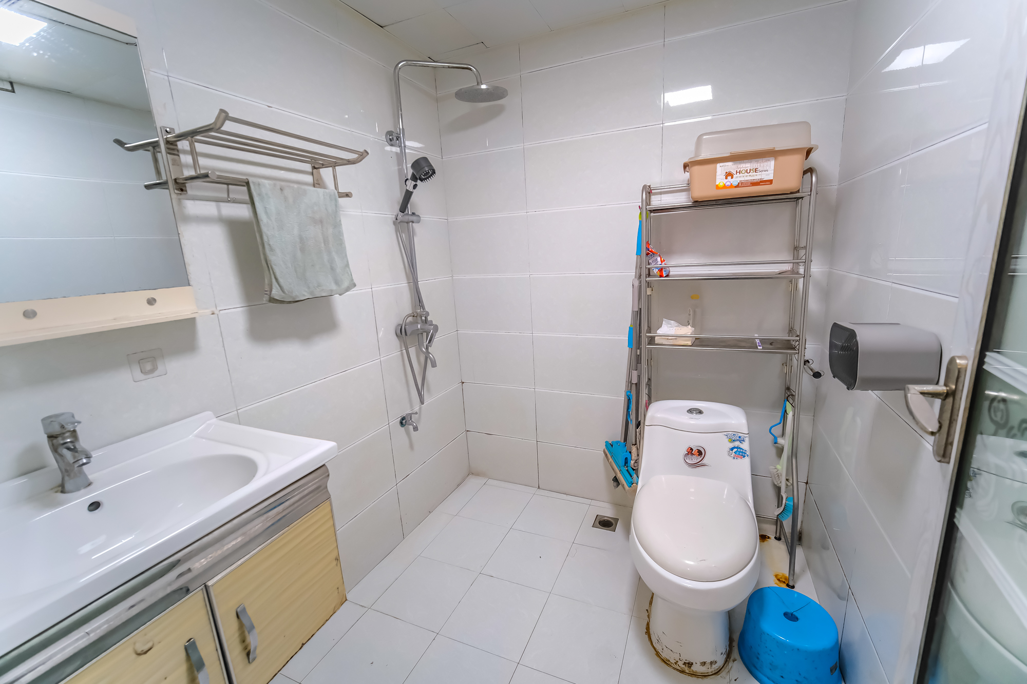 山水湾 1室1厅0卫 30.8万 山水湾 1室1厅0卫 30.8万卫生间