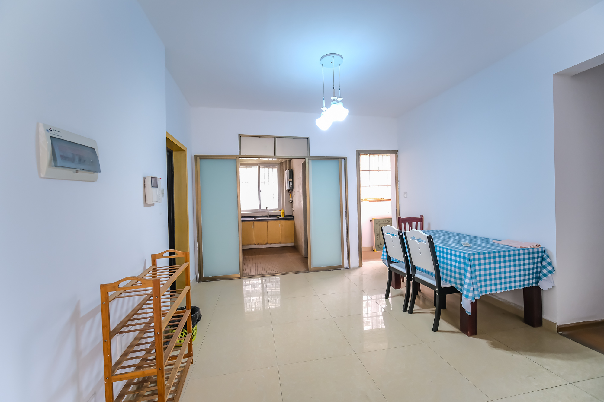 世景华庭 3室2厅2卫 69.8万 世景华庭 3室2厅2卫 69.8万客厅