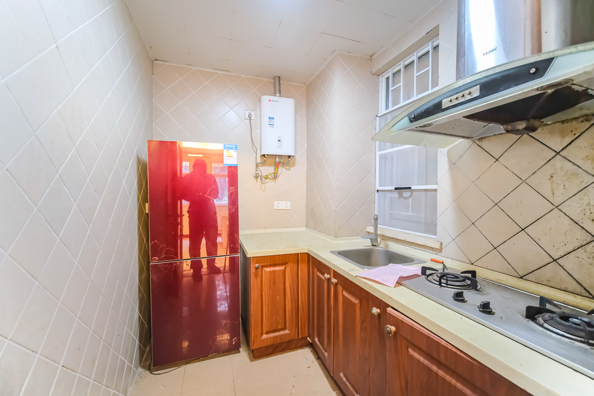 郡原居里  3室2厅1卫    65.0万 郡原居里  3室2厅1卫    65.0万厨房