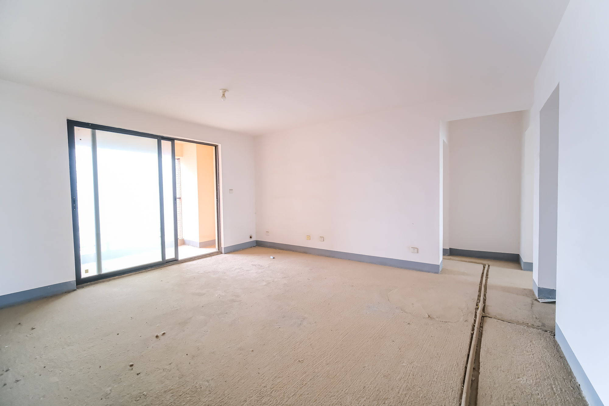 三一街区 3室2厅1卫 75.0万 三一街区 3室2厅1卫 75.0万客厅